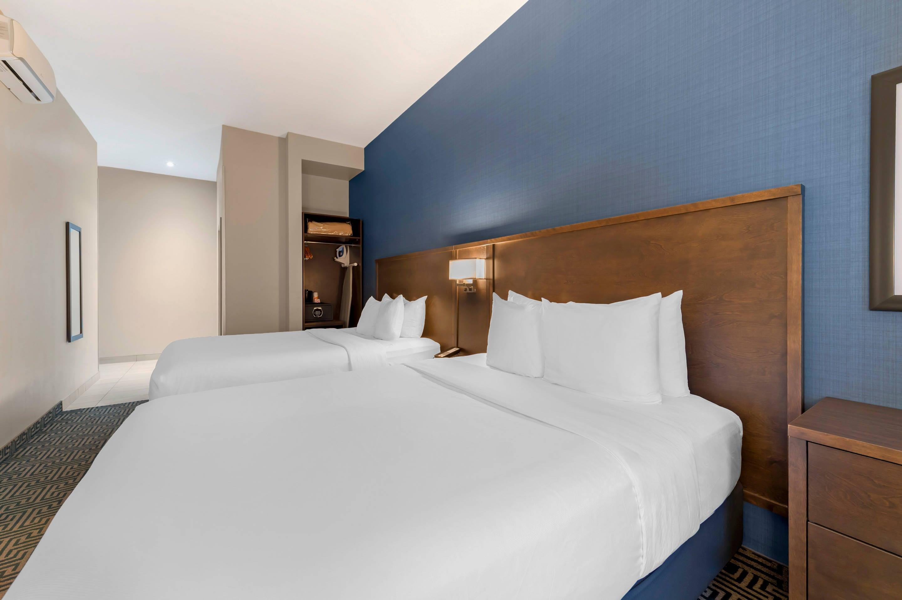 Double Two Queen Beds Non Smoking