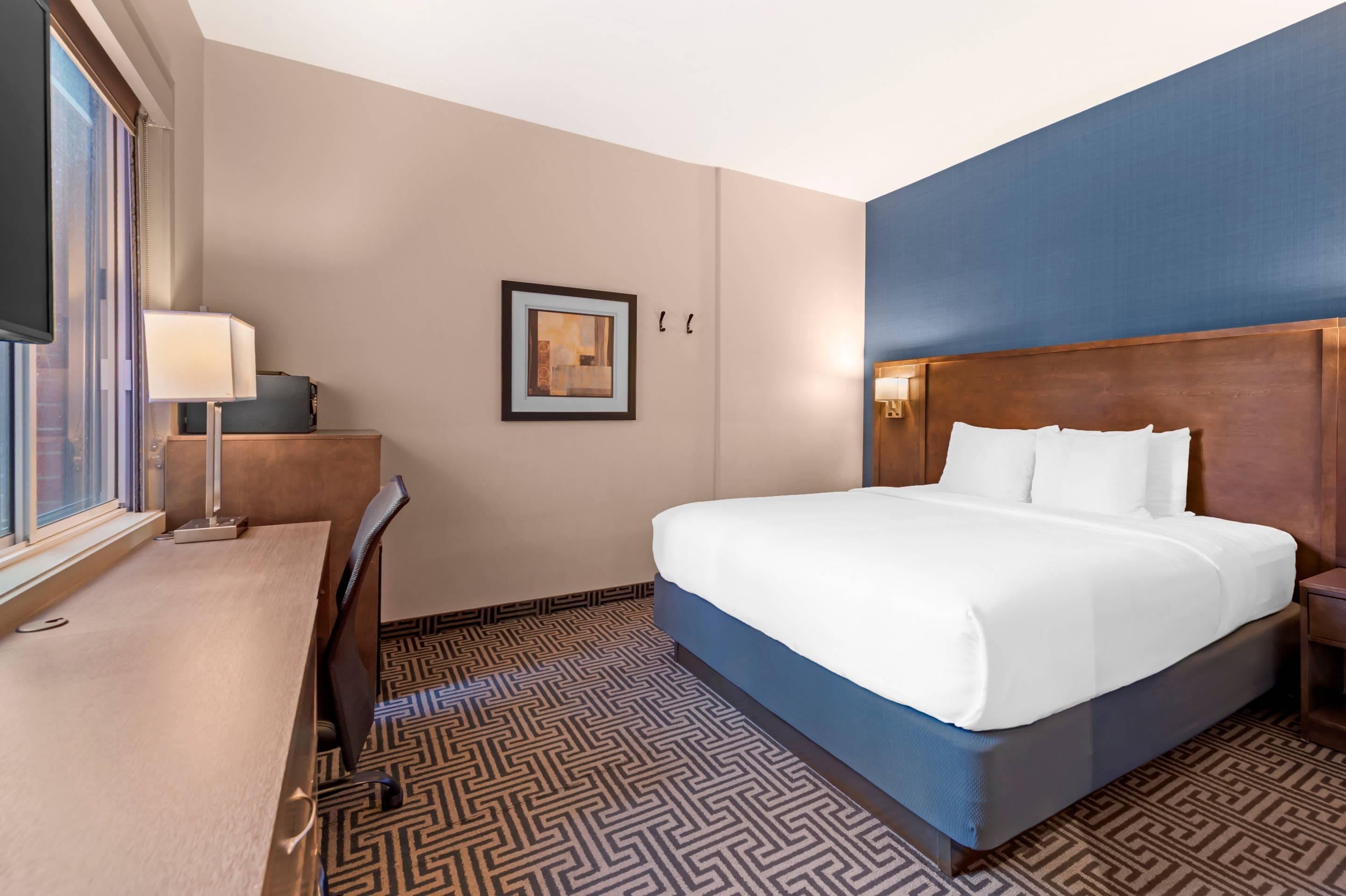 Double Queen Bed Non Smoking