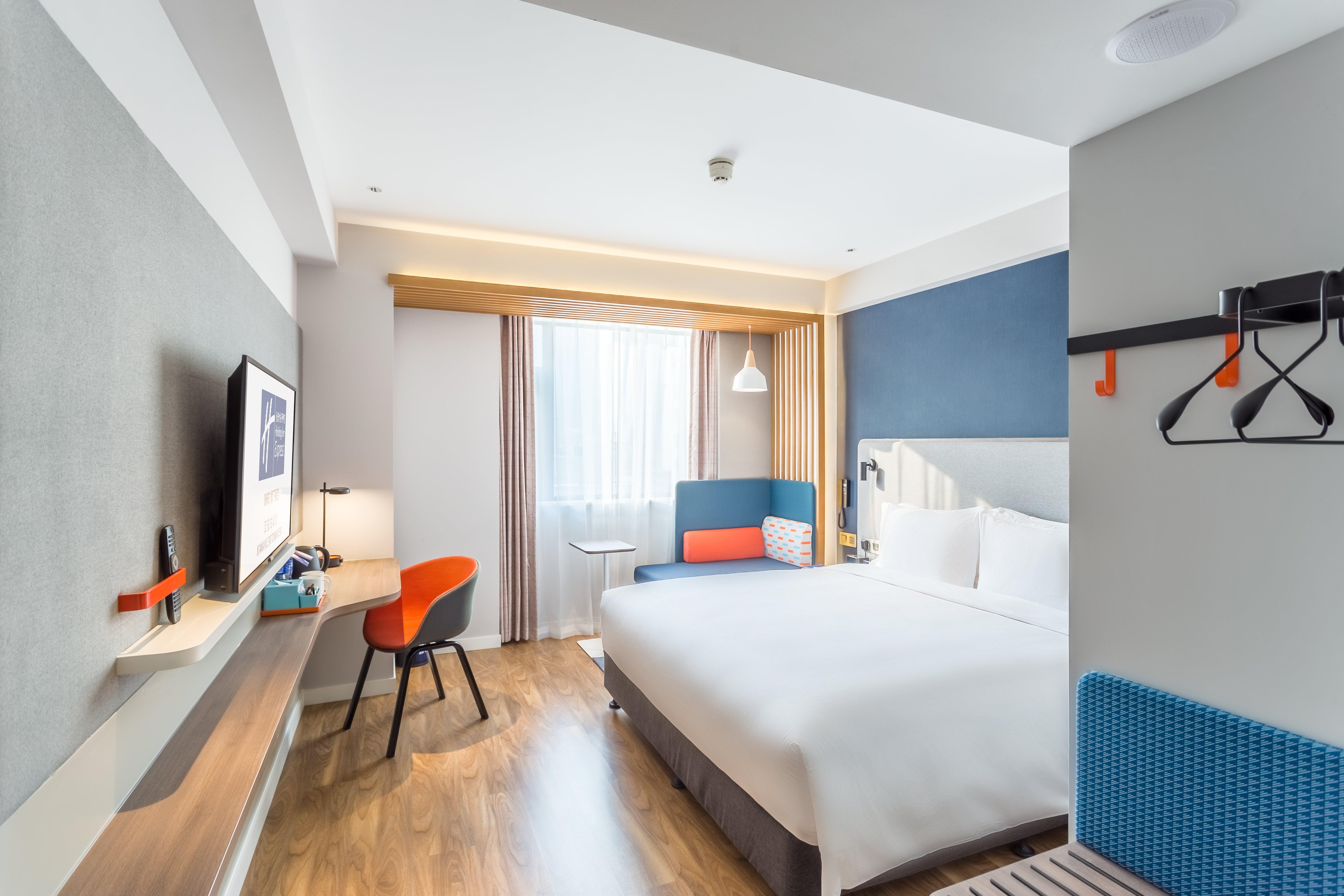 Double City View King Bed