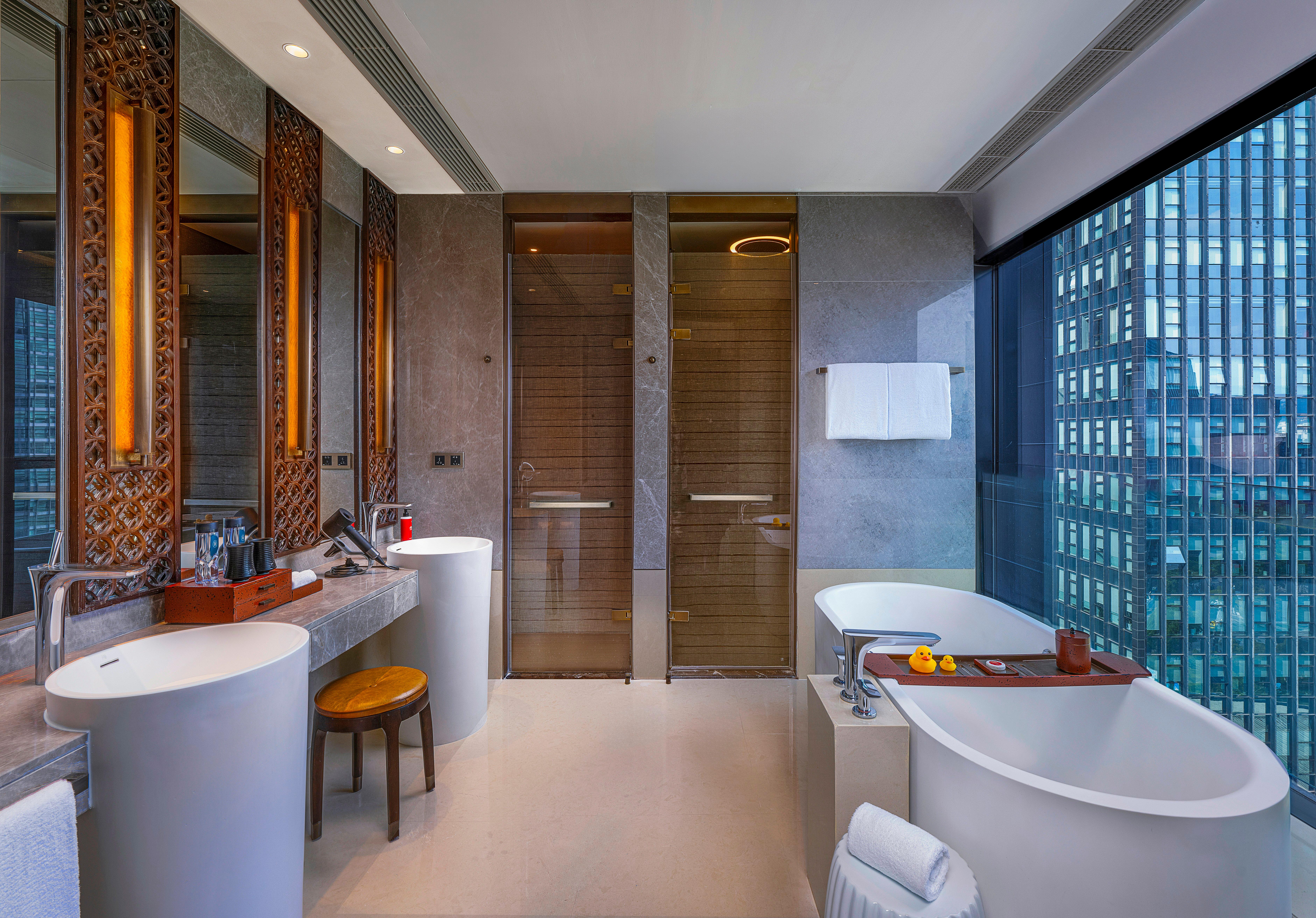 Double Smoking with Views