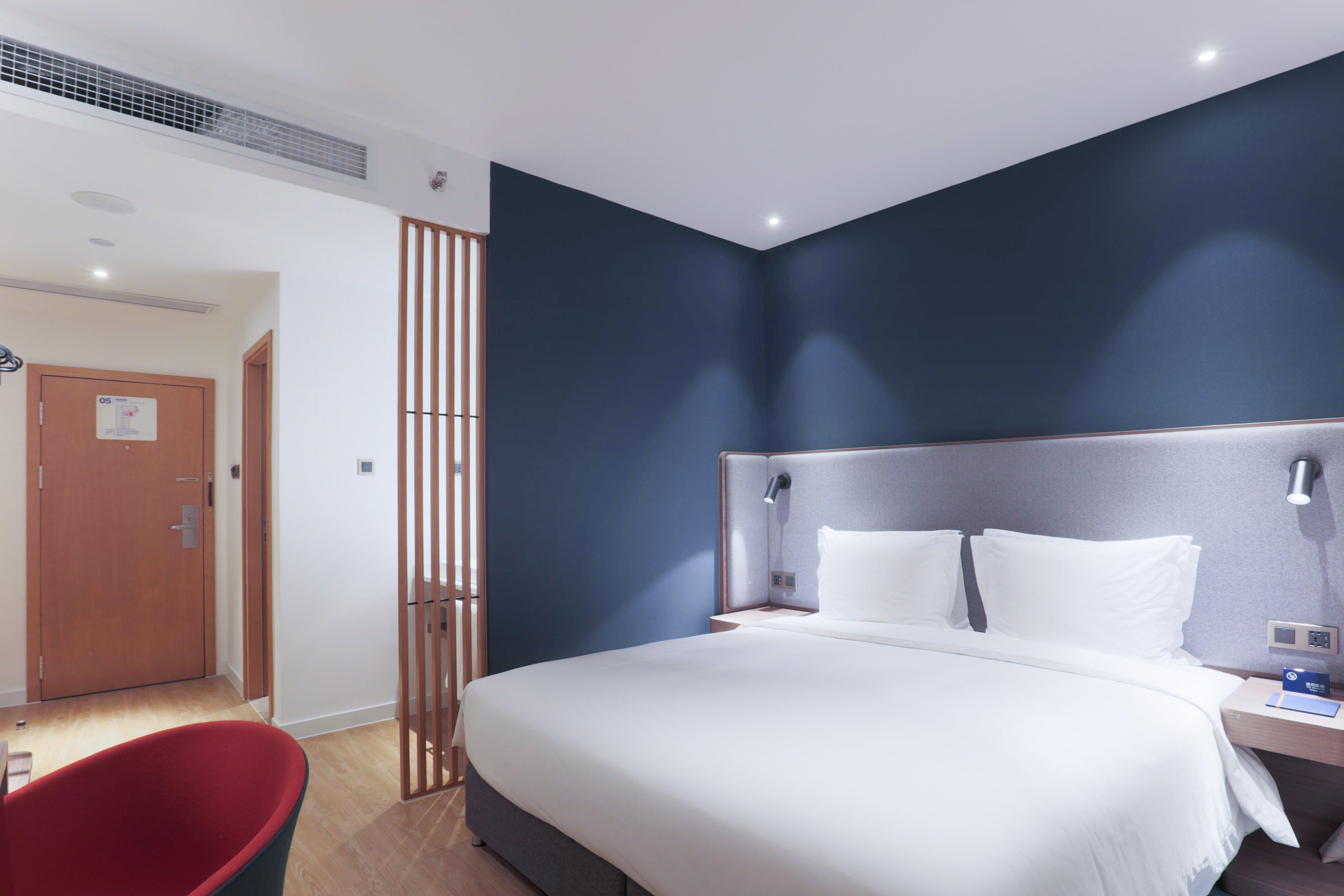 Double King Size Bed