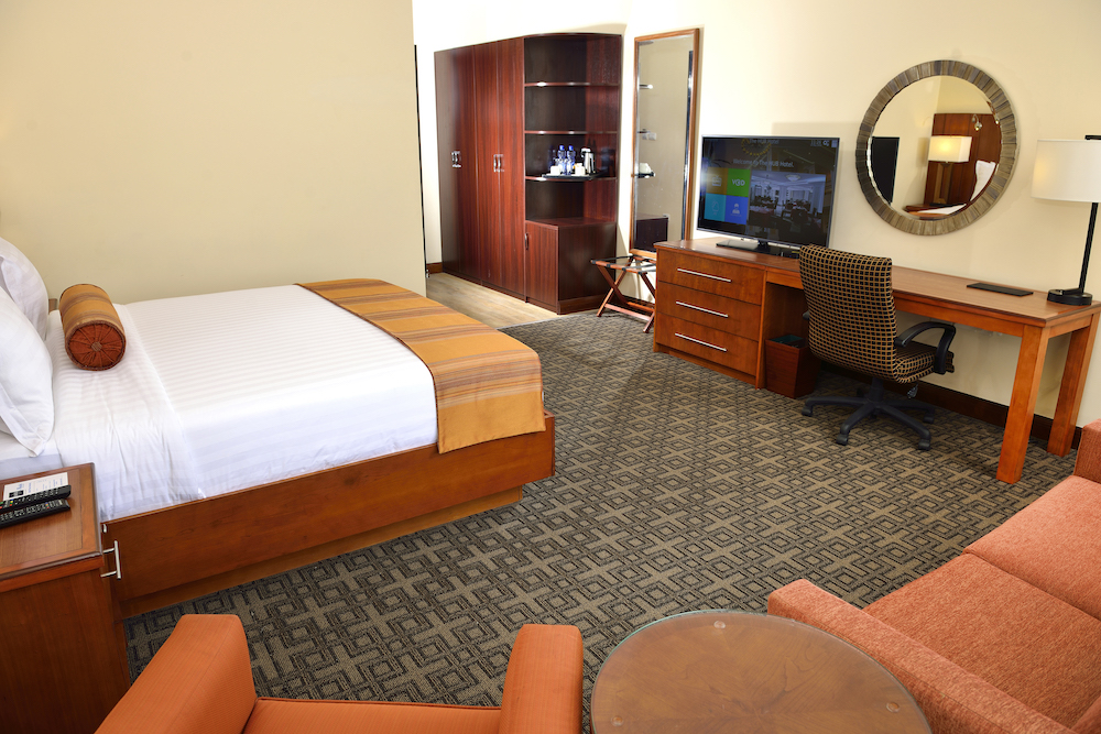 Double Classic Queen Bed