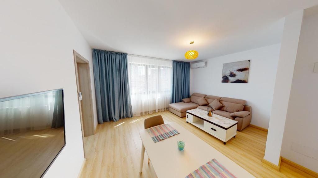 Apartment with Balcony