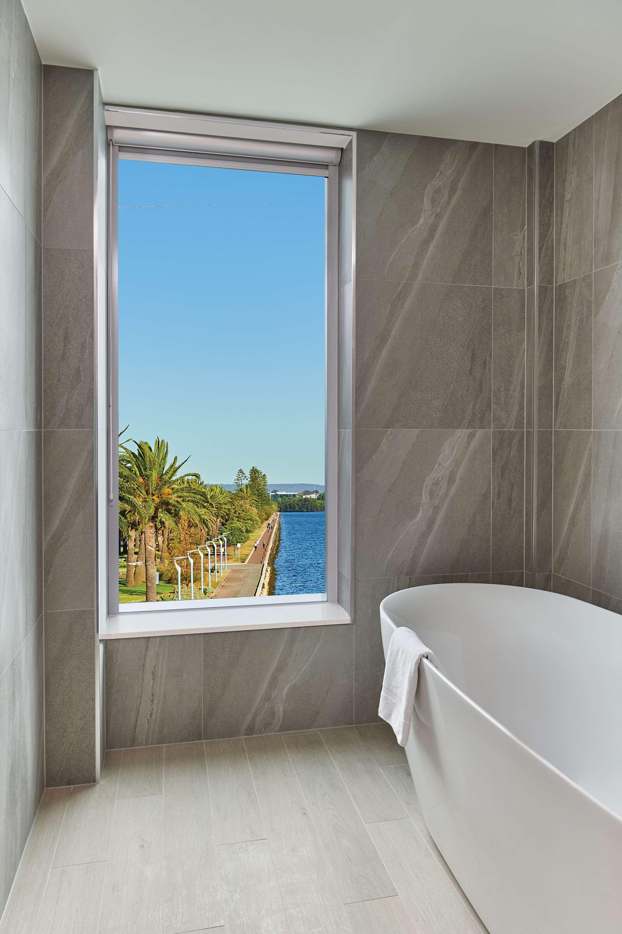 Room Deluxe King Bed