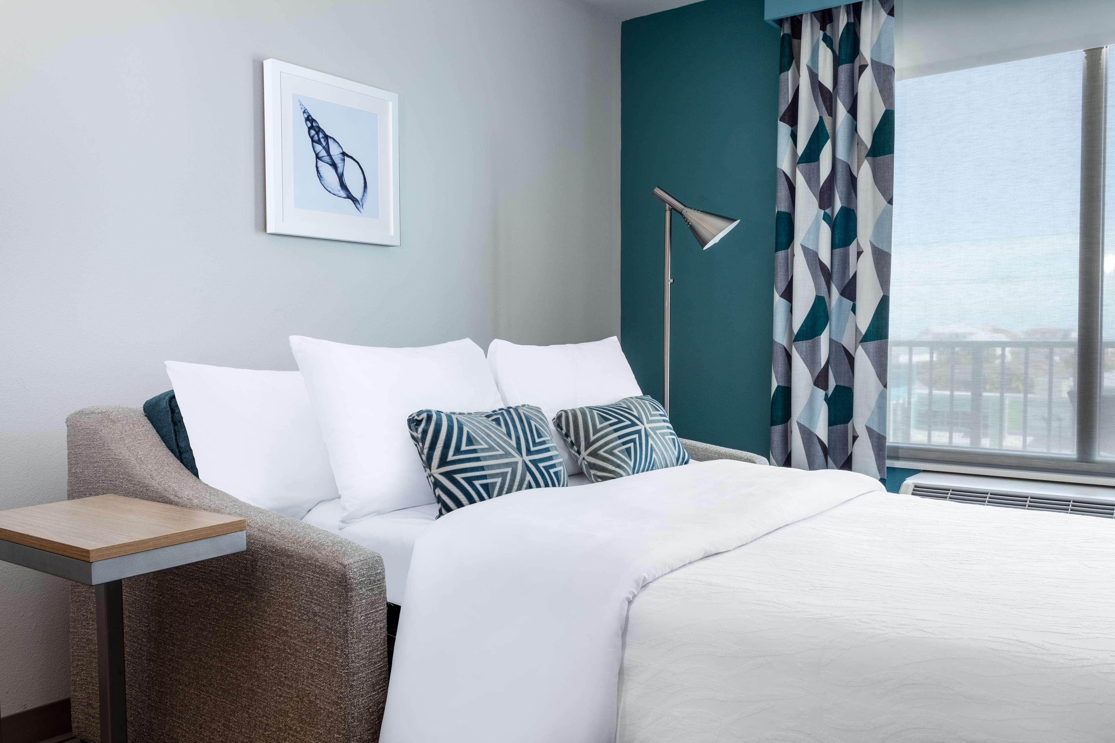 Studio King Size Bed