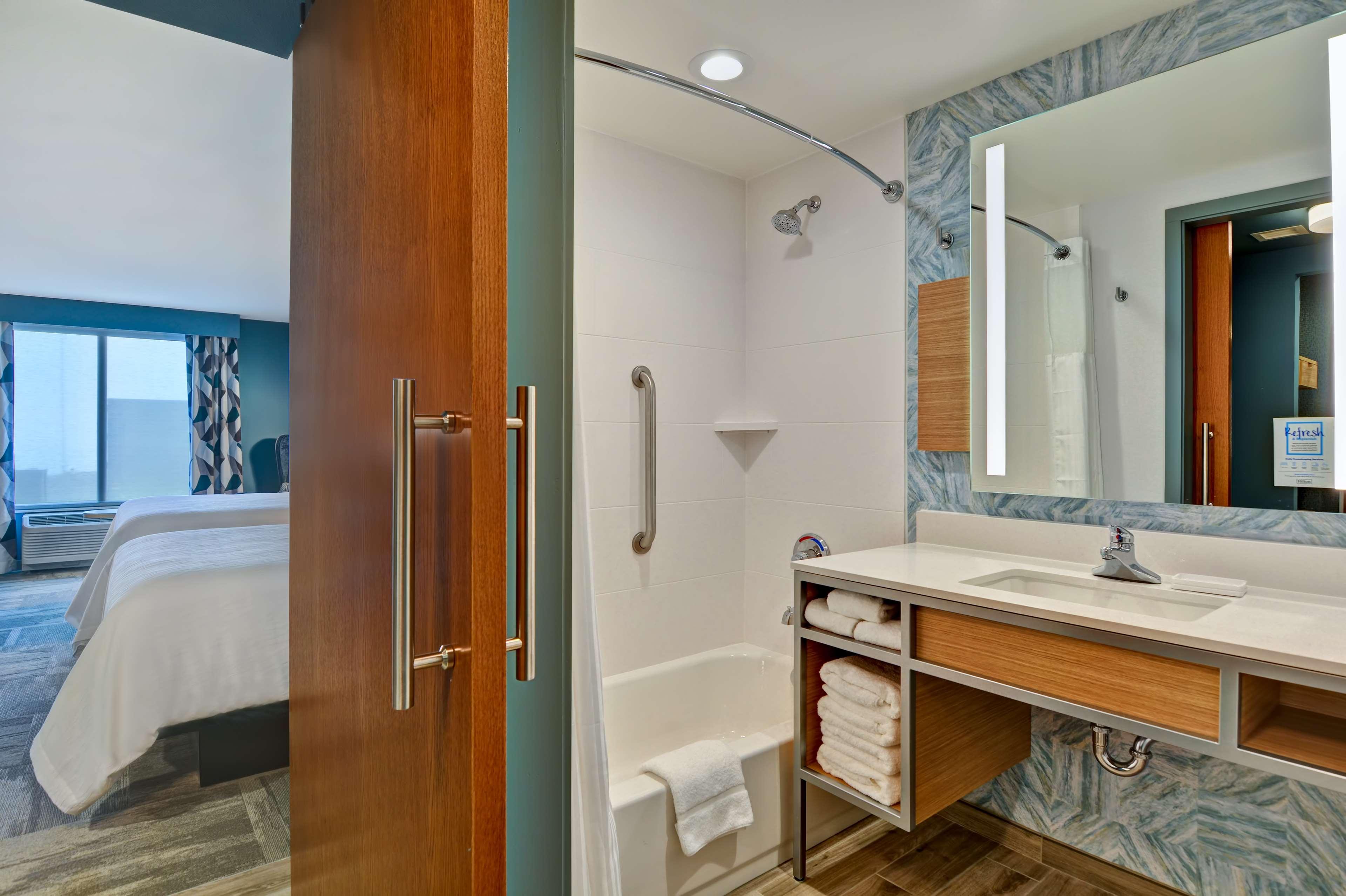 Room Accessible-two Queen Beds