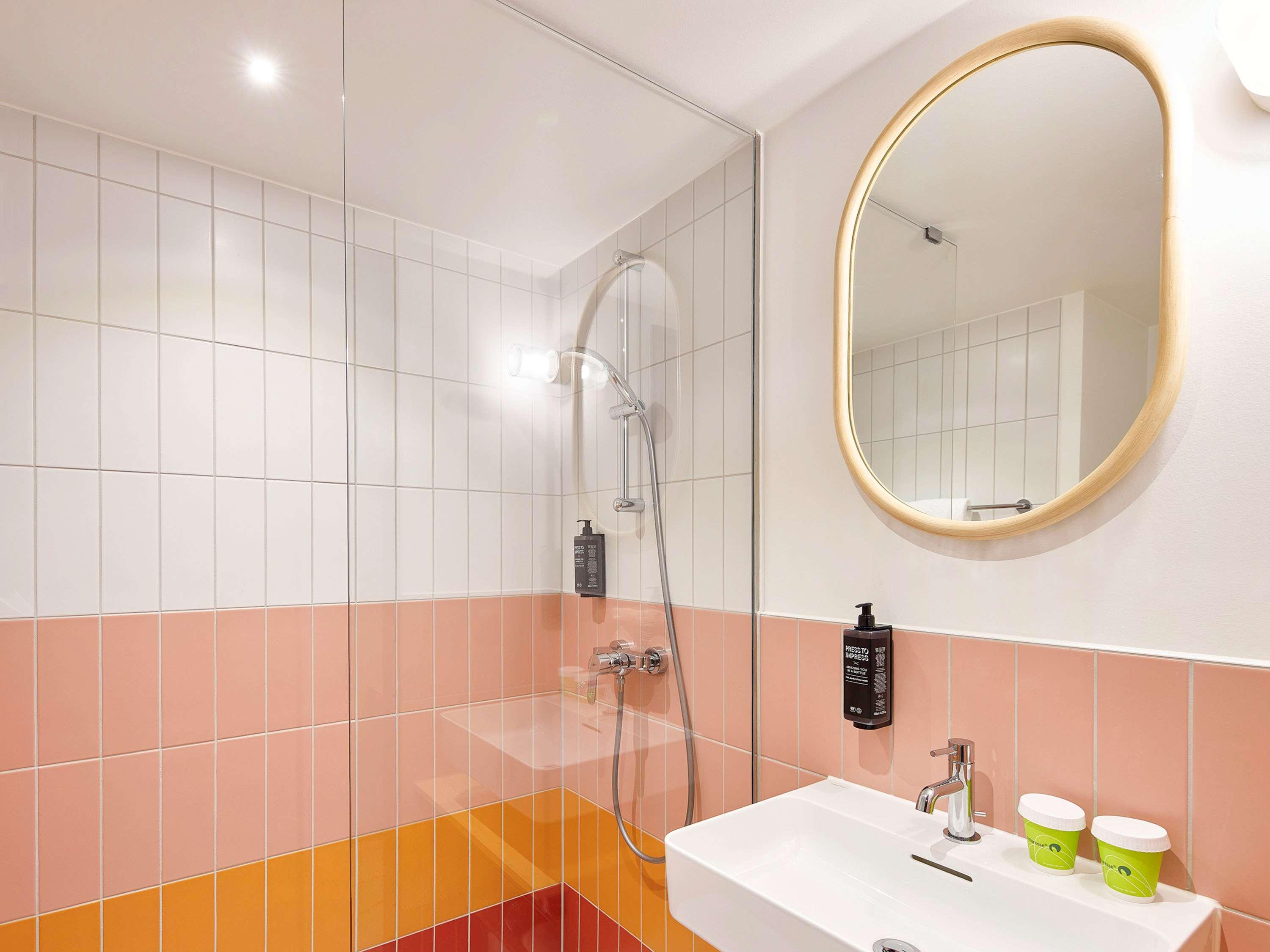 Suite Connecting Room