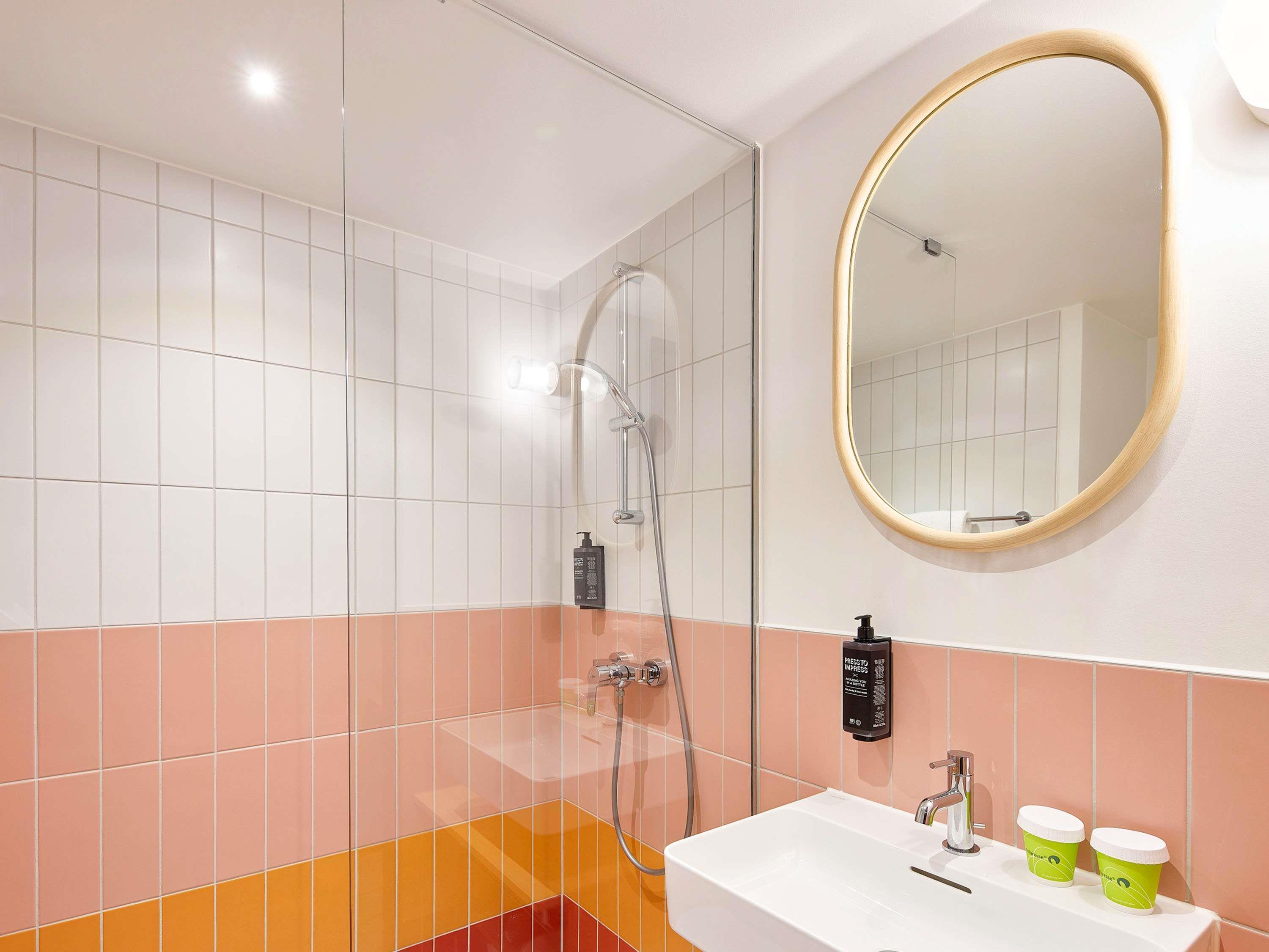 Suite Connecting Room