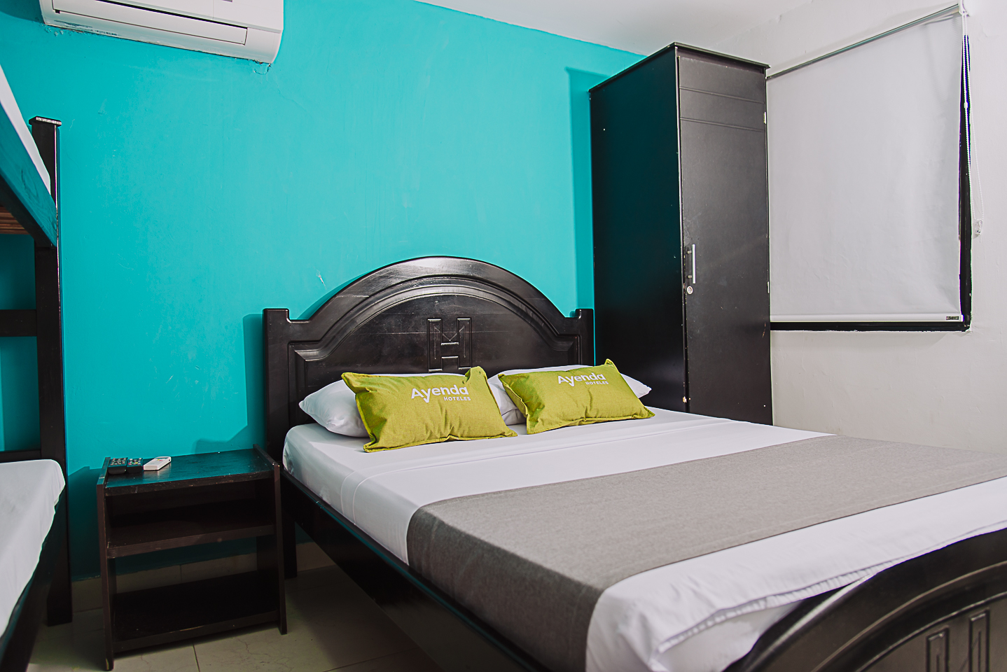 Family Room Capacity 8