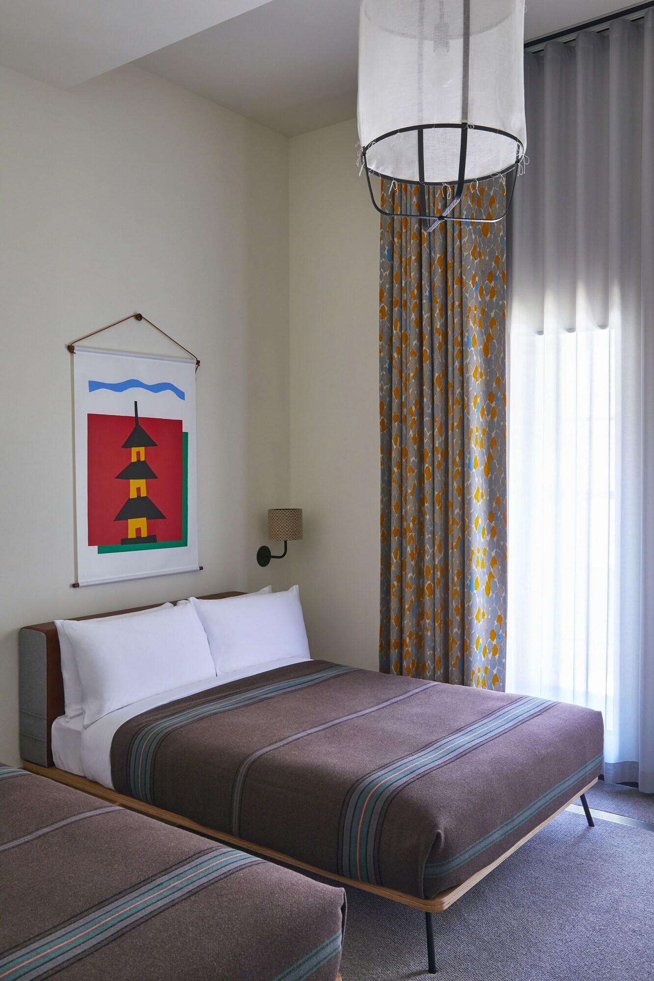 Suite Two Double Beds Non Smoking