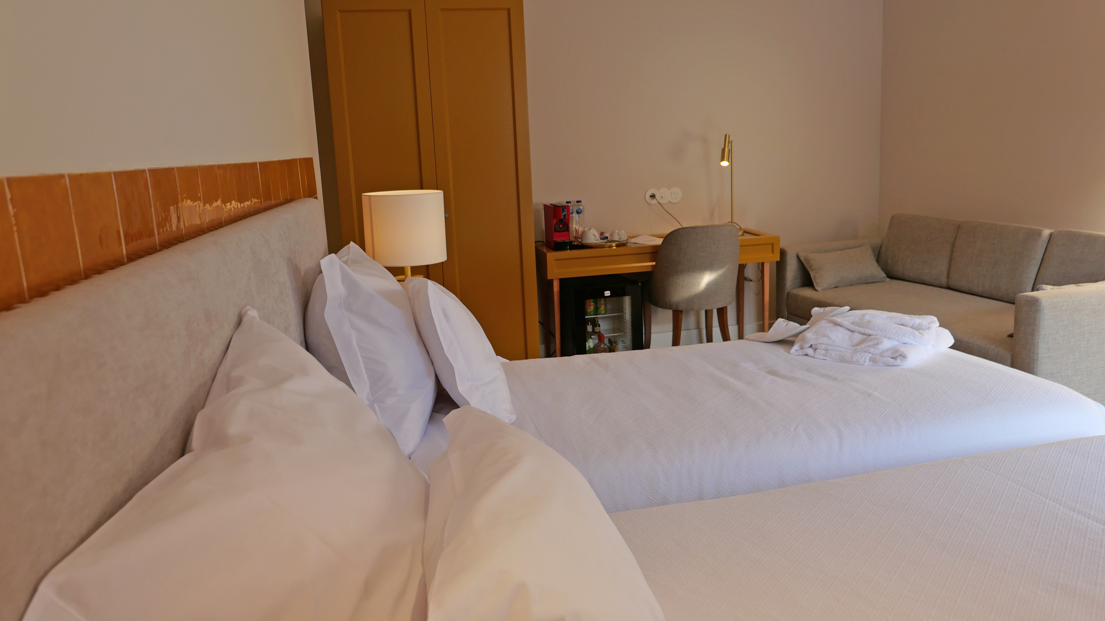 Double or Twin Superior