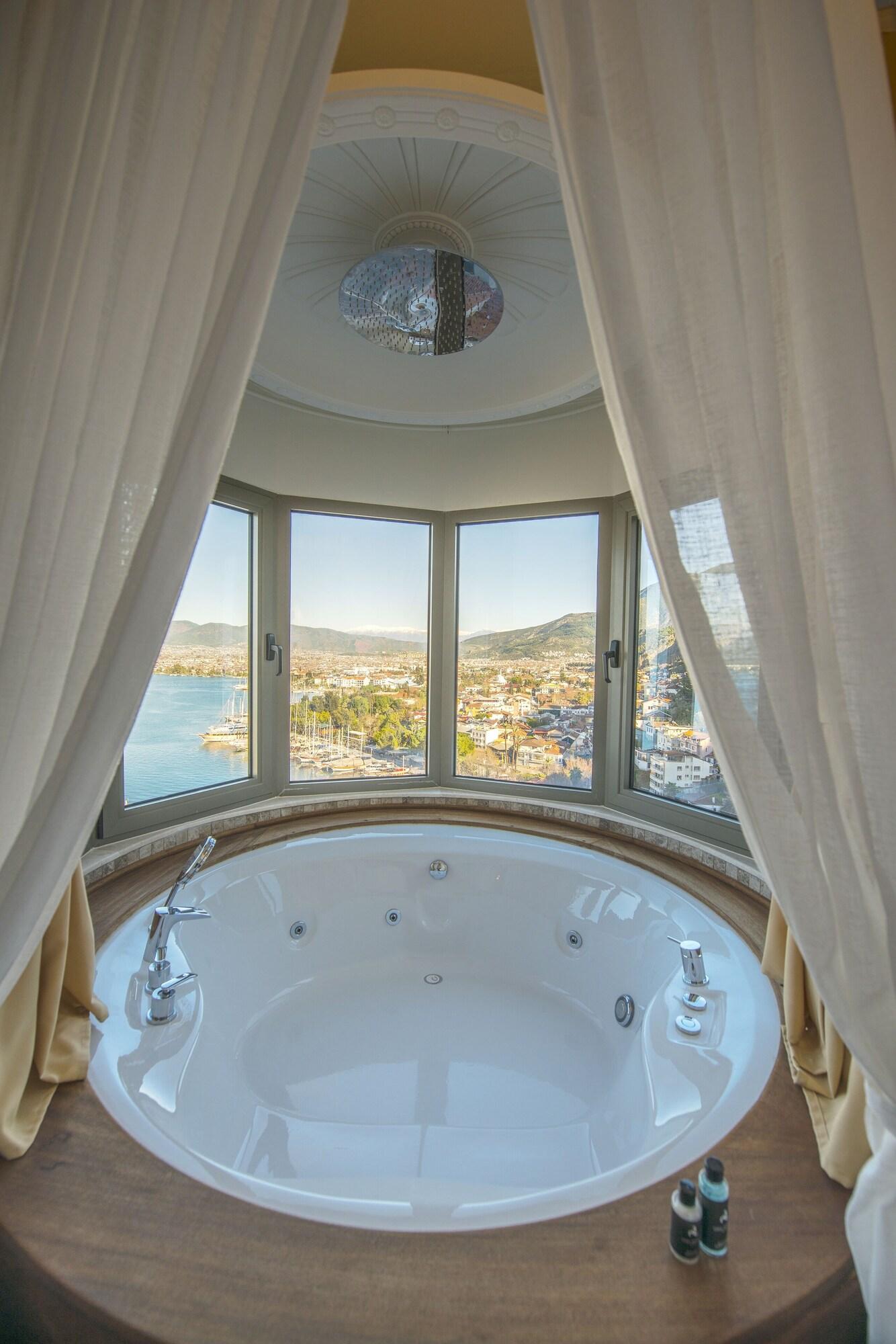Suite with Jacuzzi