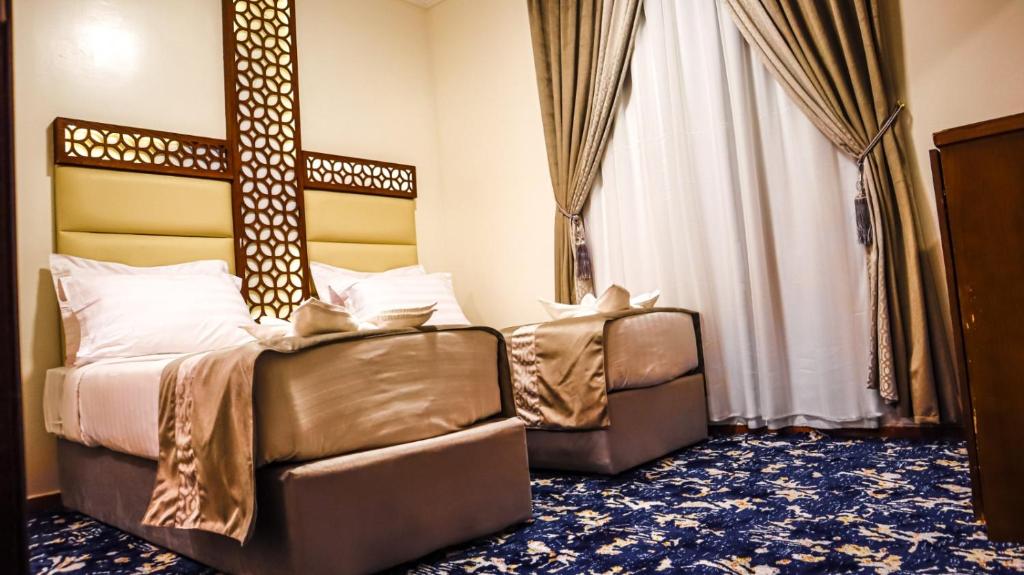 Double or Twin Standard