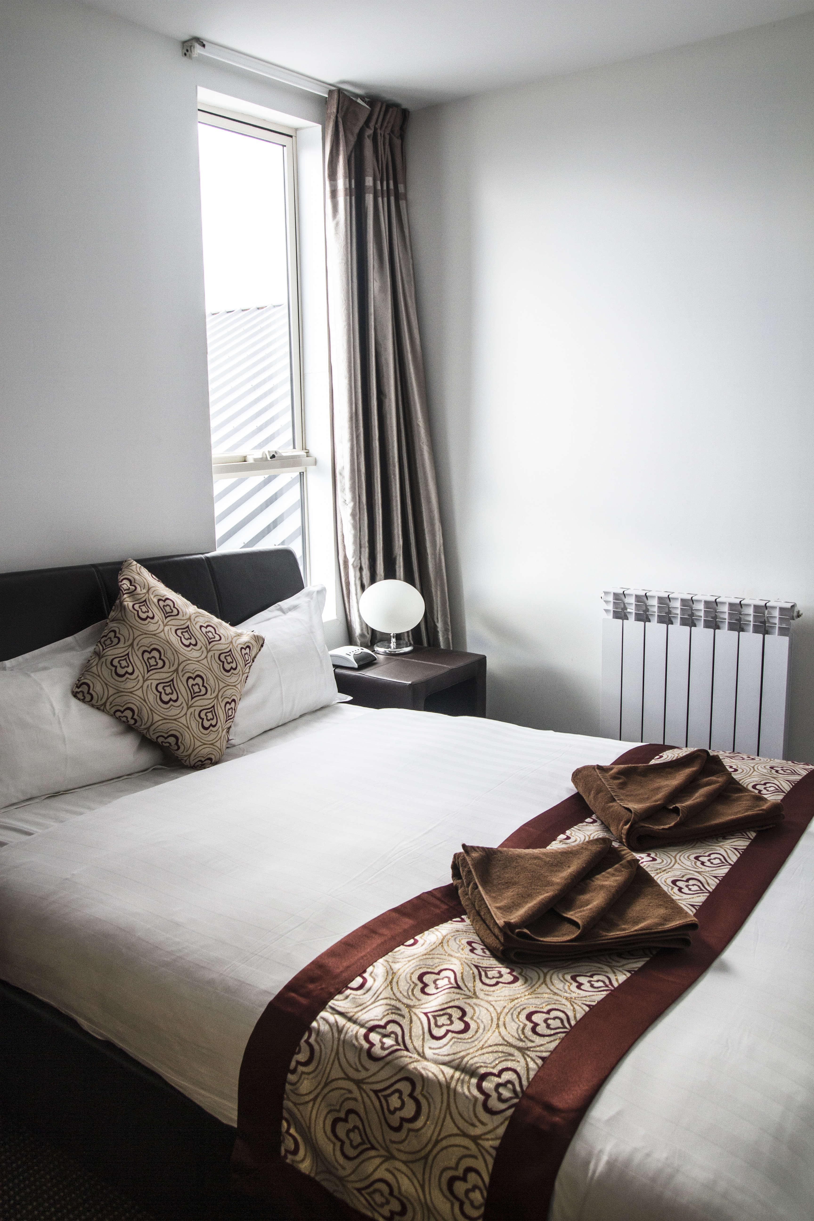 Double Queen Size Bed