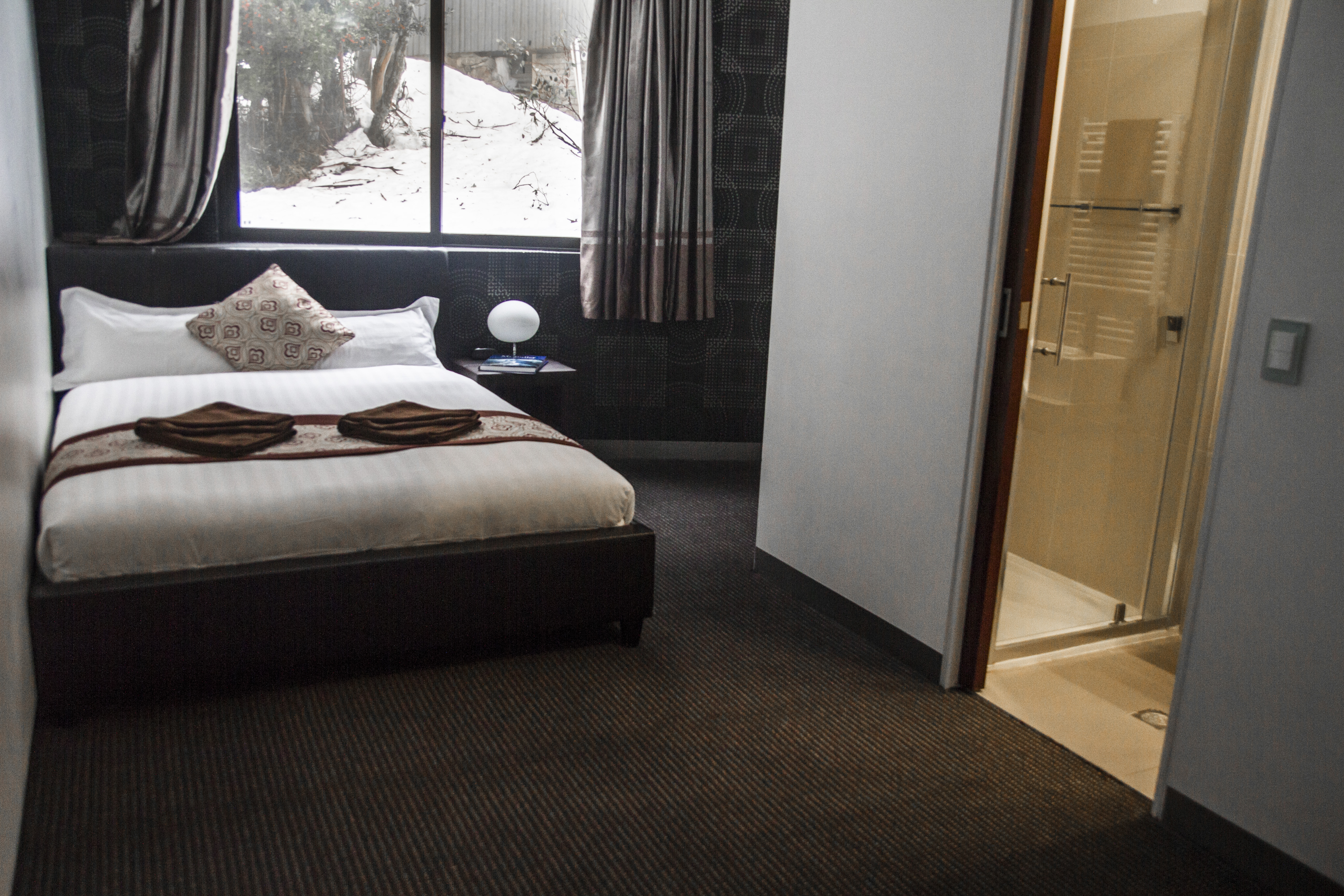 Double Queen Size Bed