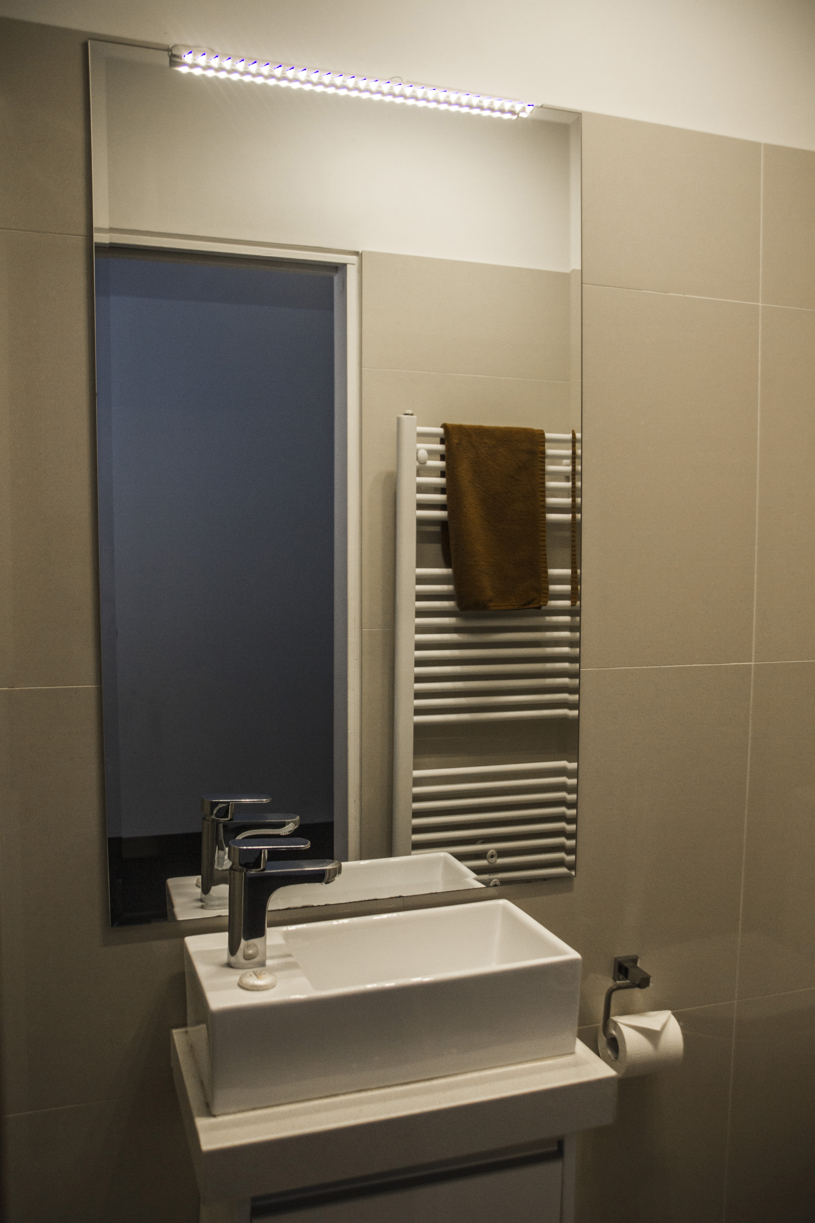 Double Queen Size Bed