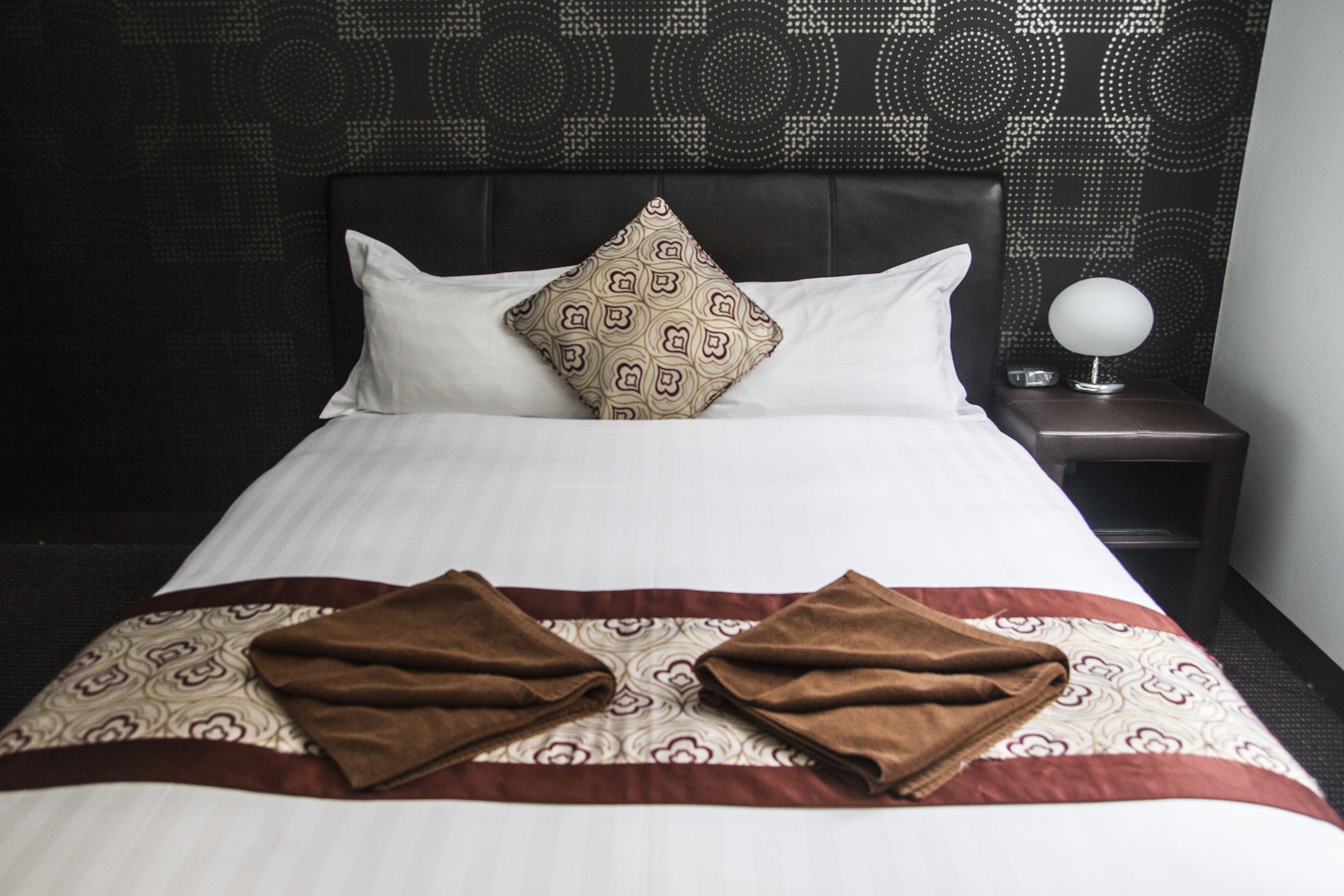 Double Queen Size Bed