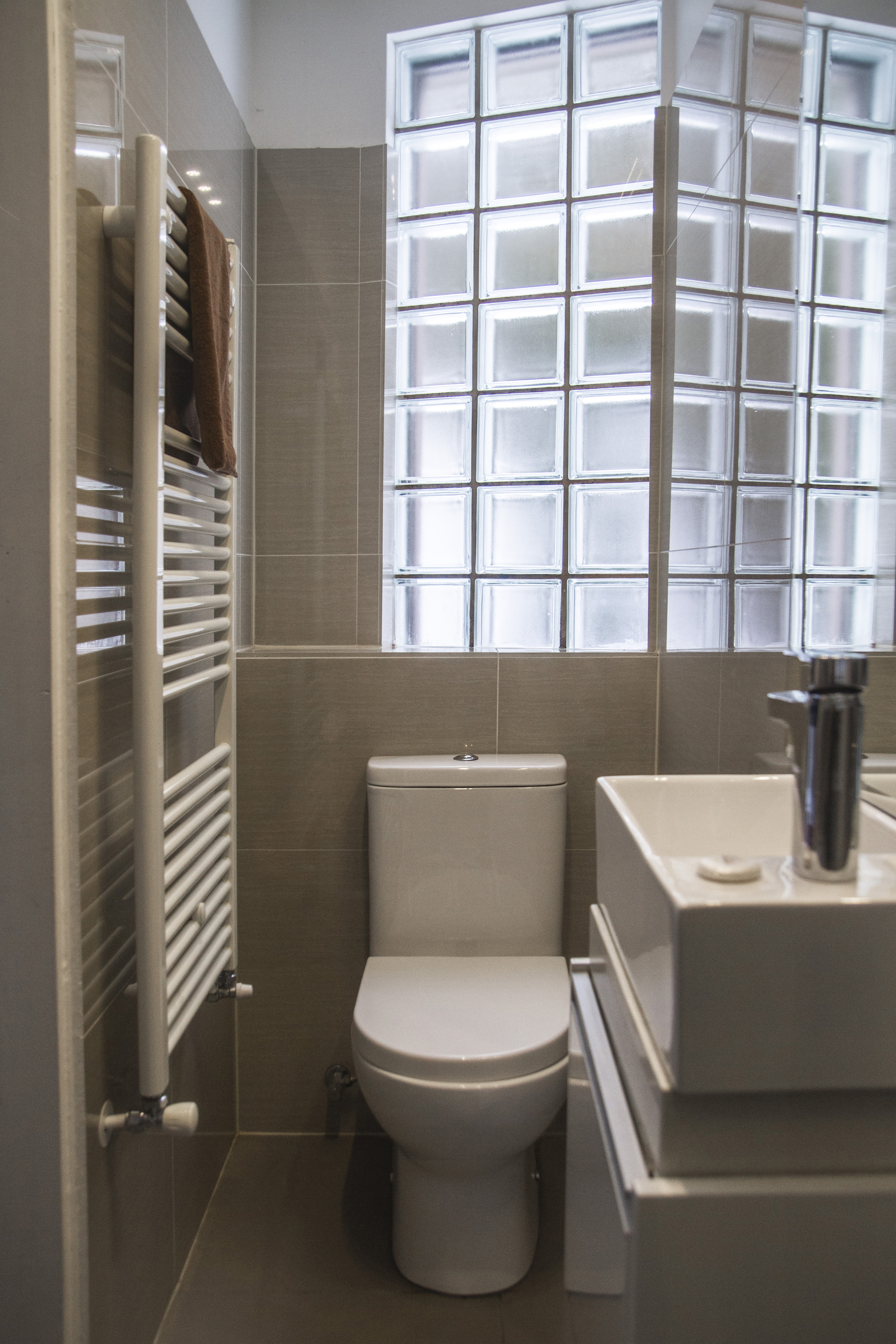 Double Queen Size Bed