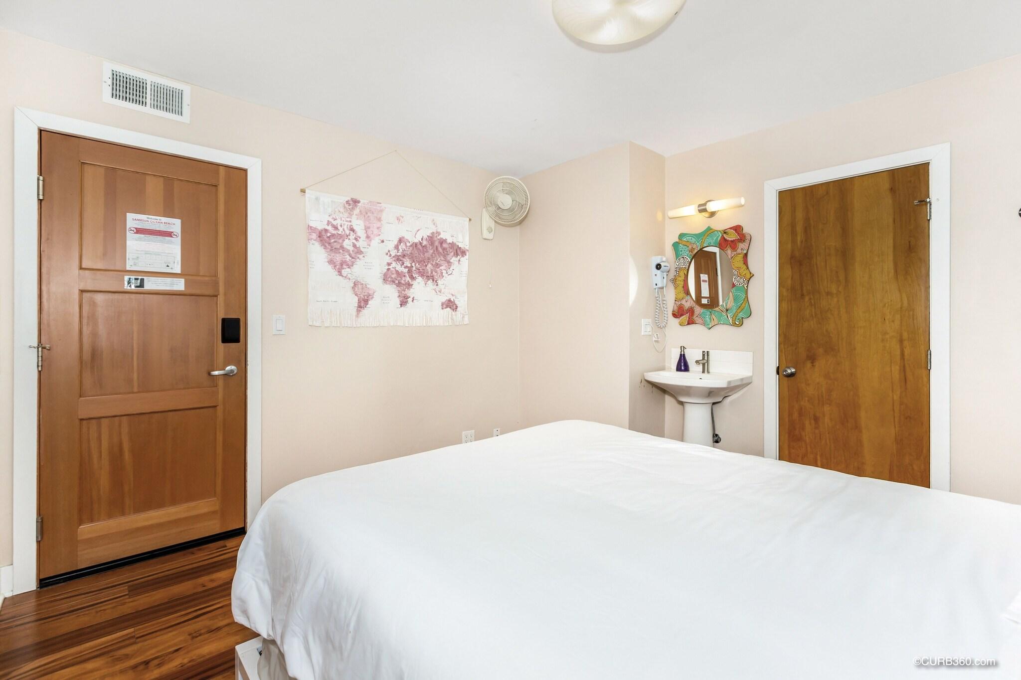 Double Queen Size Bed