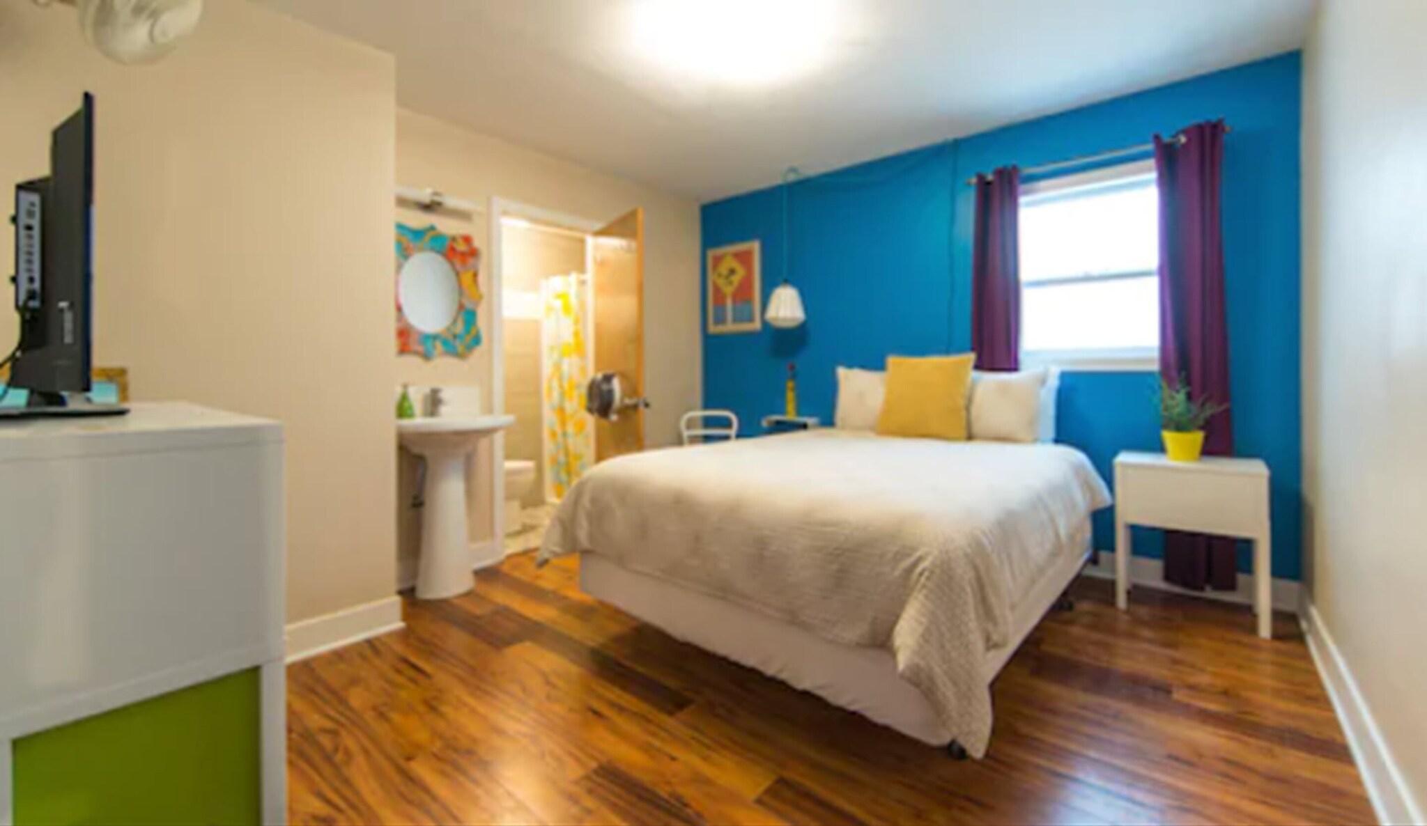 Double Queen Size Bed