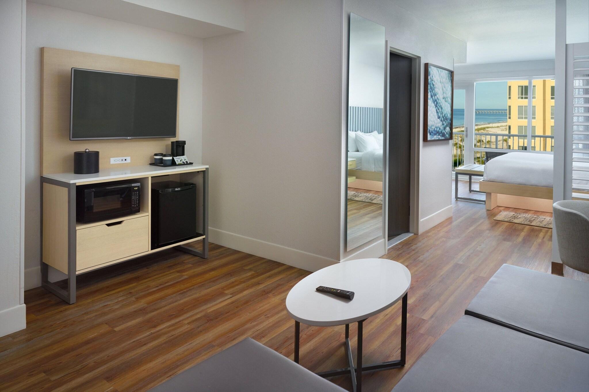 Studio with Balcony with Views