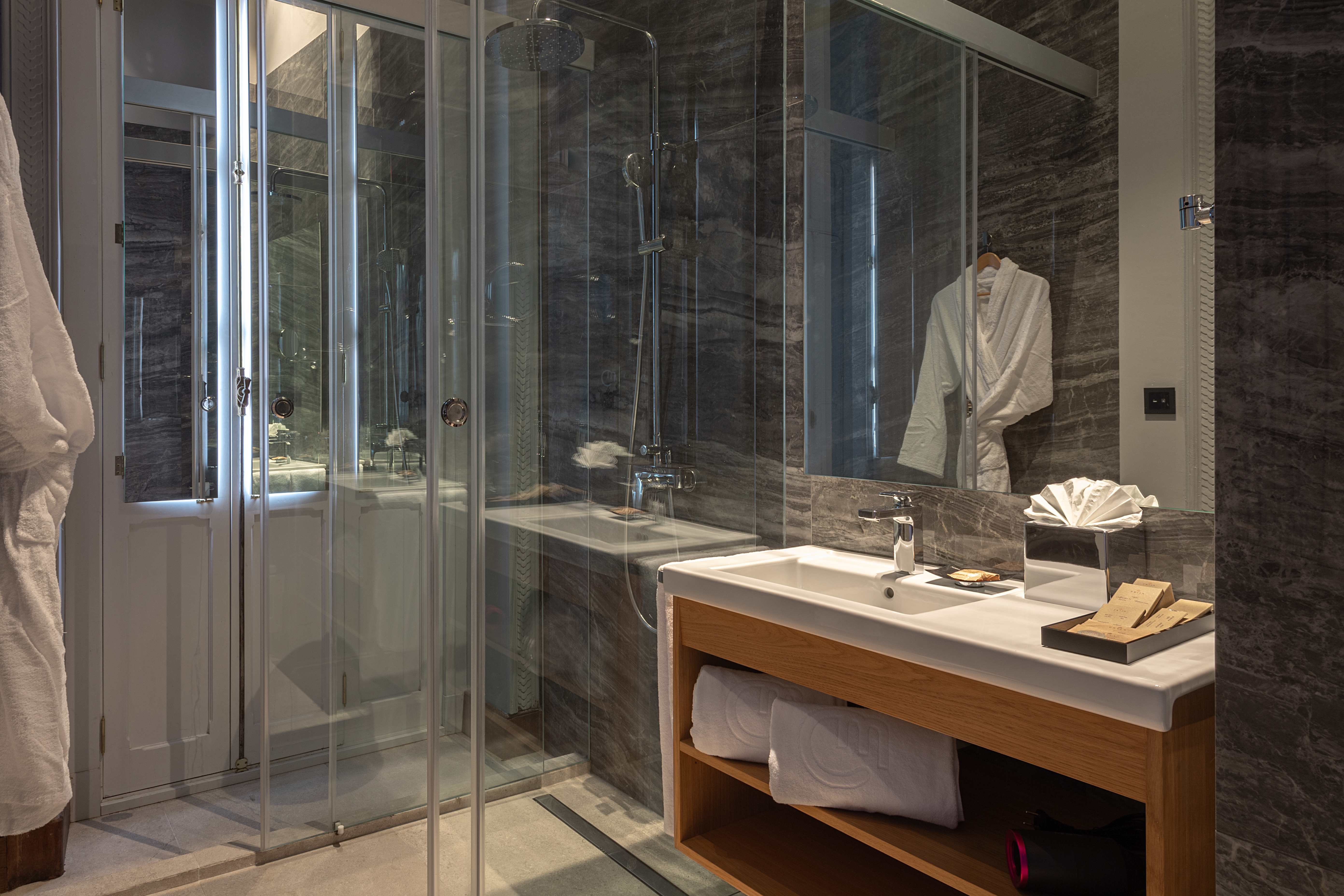 Double or Twin Superior