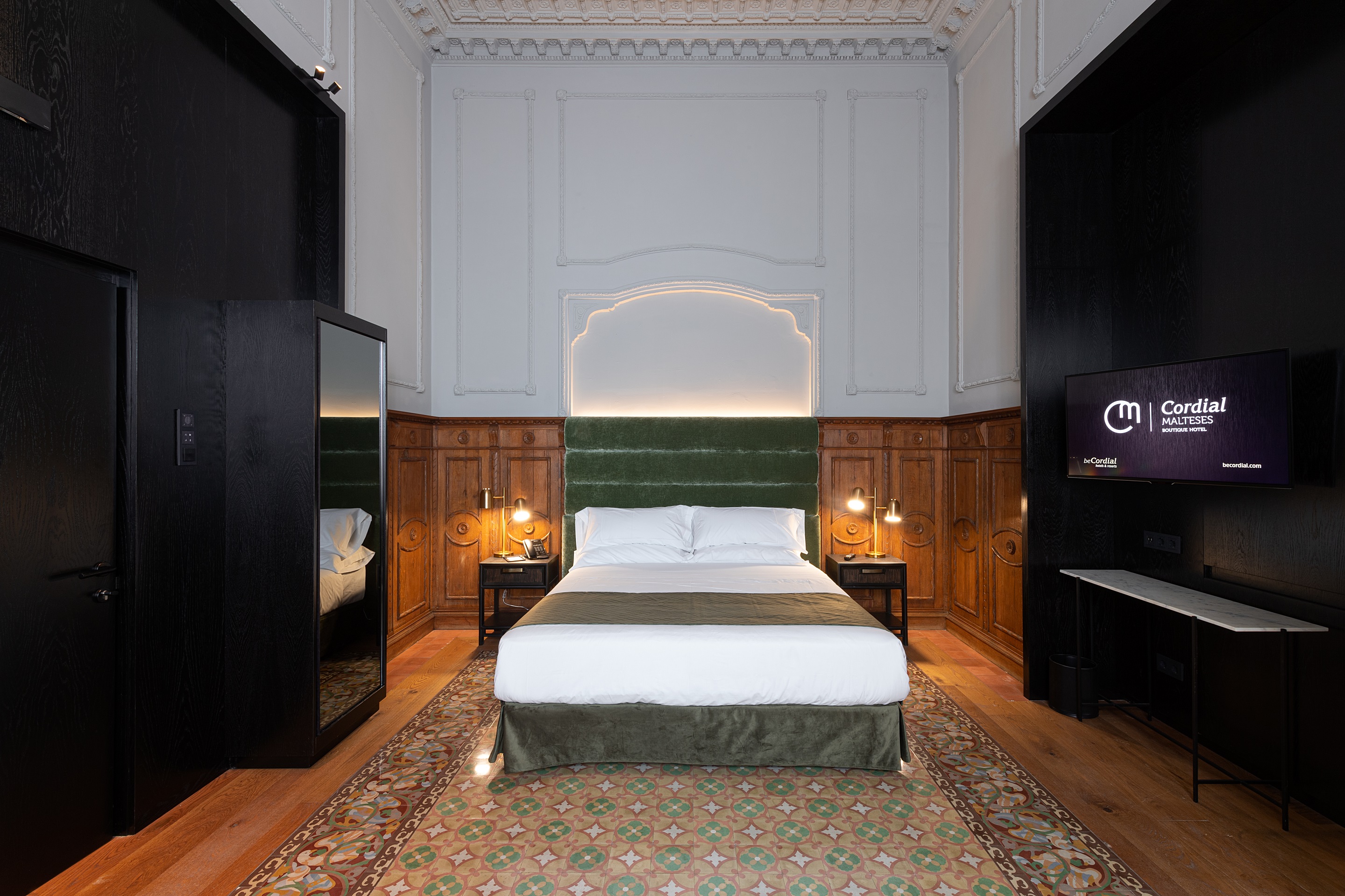 Double or Twin Superior