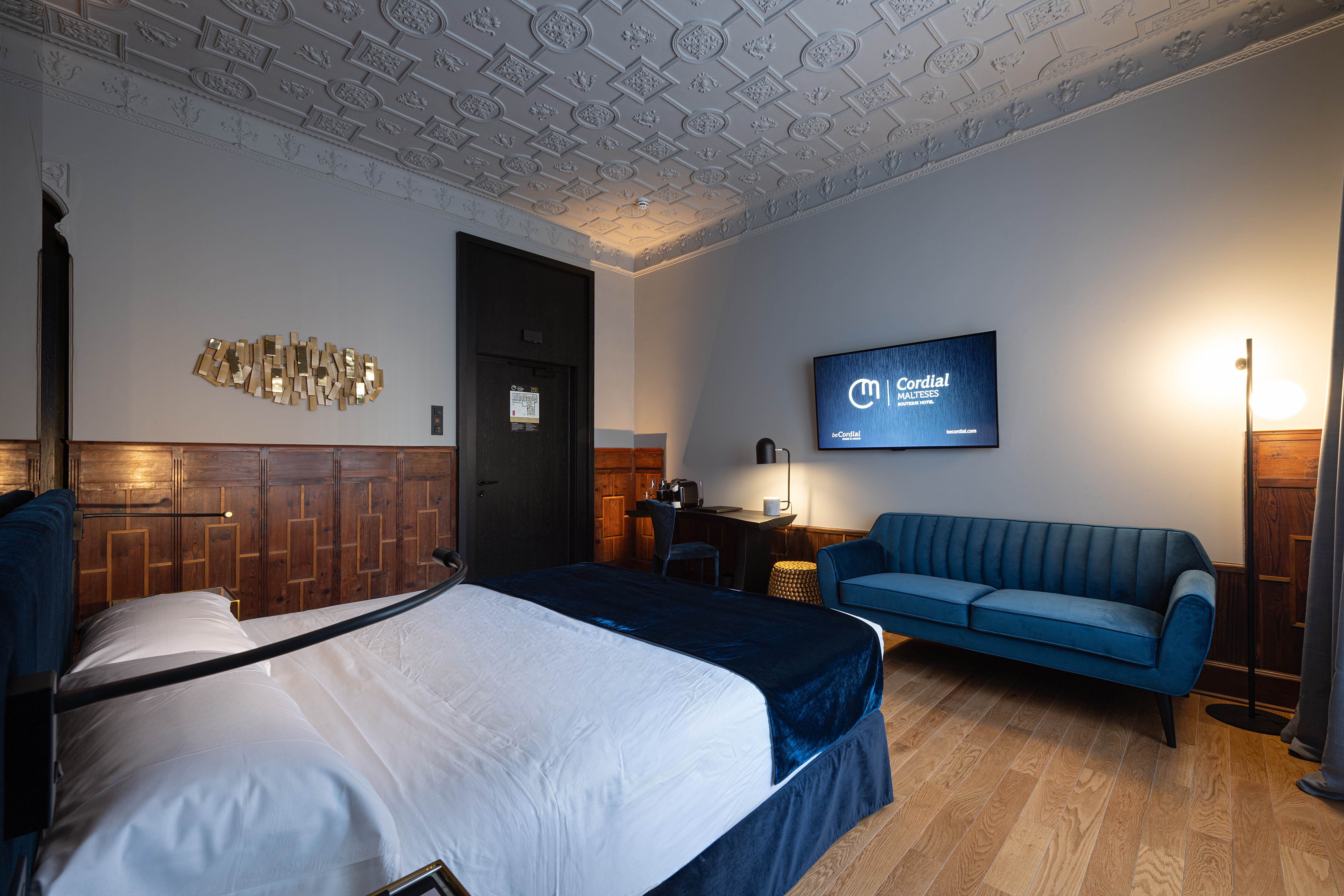 Double or Twin Deluxe