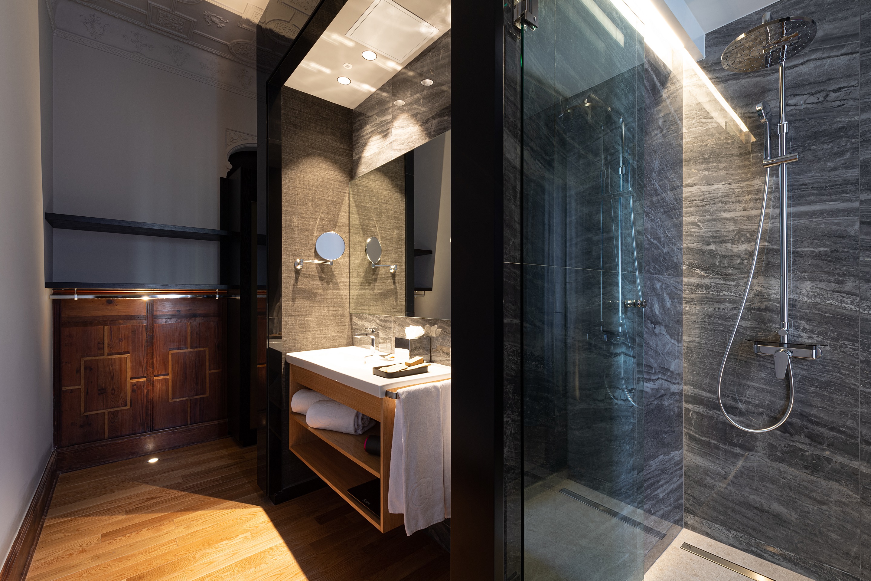 Double or Twin Deluxe