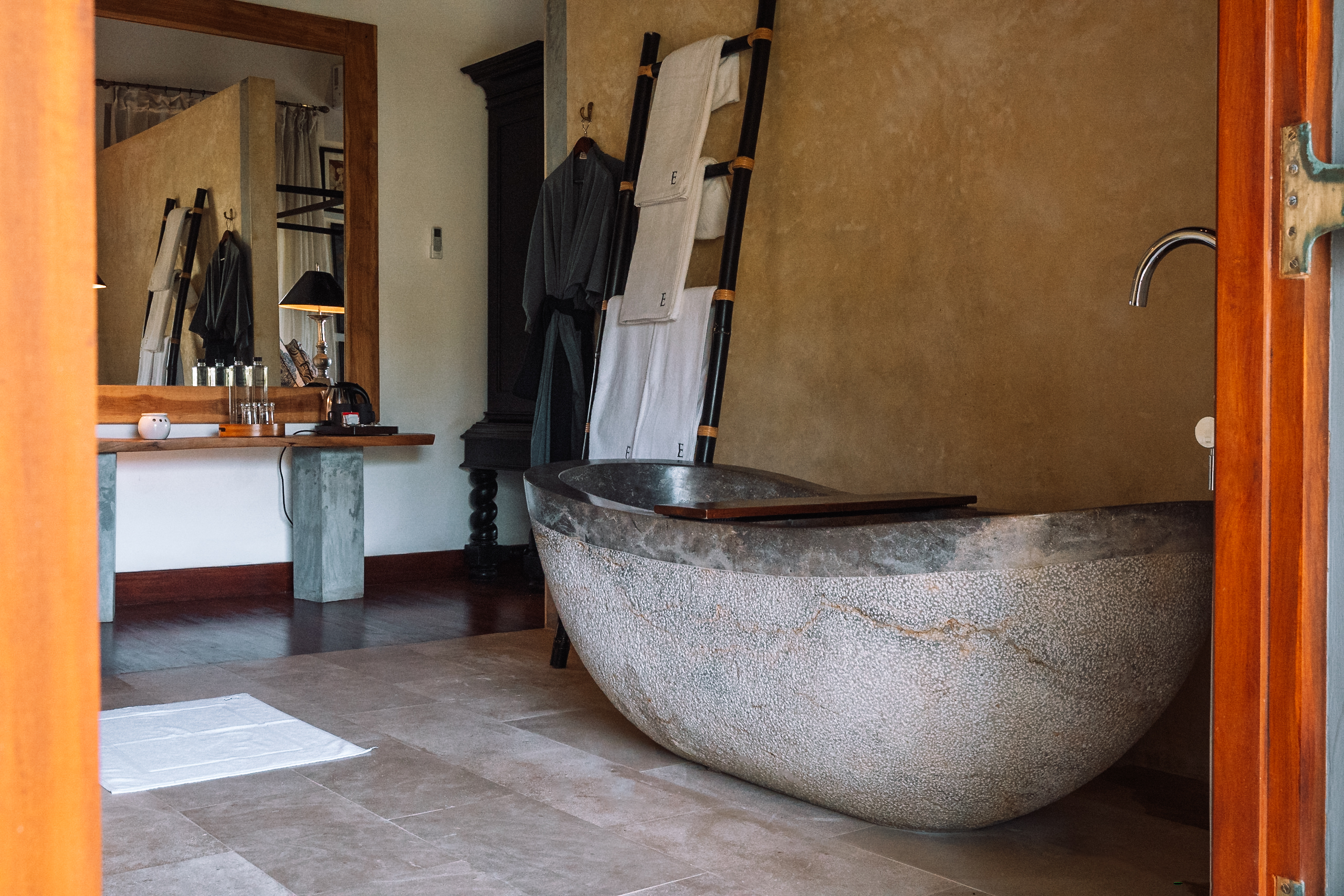 Suite with Air Conditioning