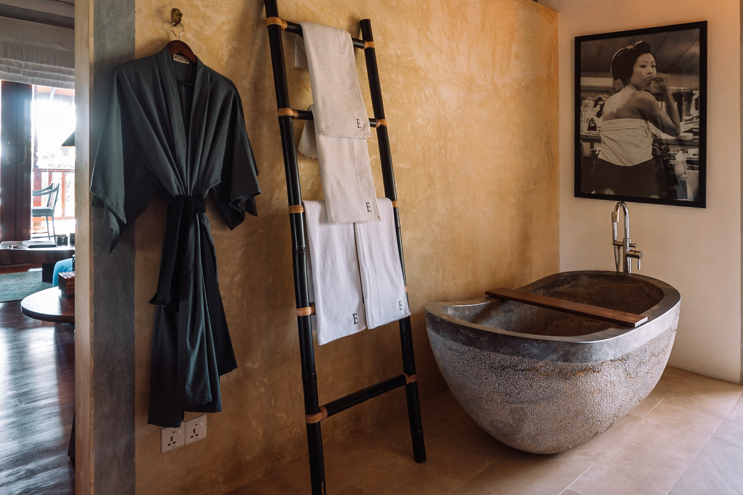 Suite with Air Conditioning