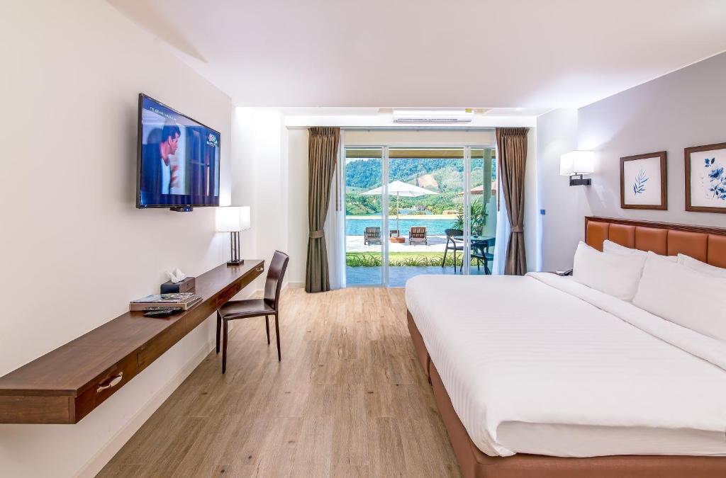 Double or Twin Superior Pool View