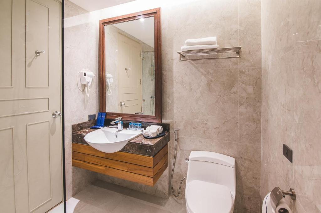 Double or Twin Superior Pool View