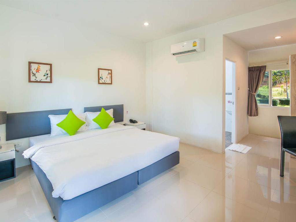 Double or Twin Standard