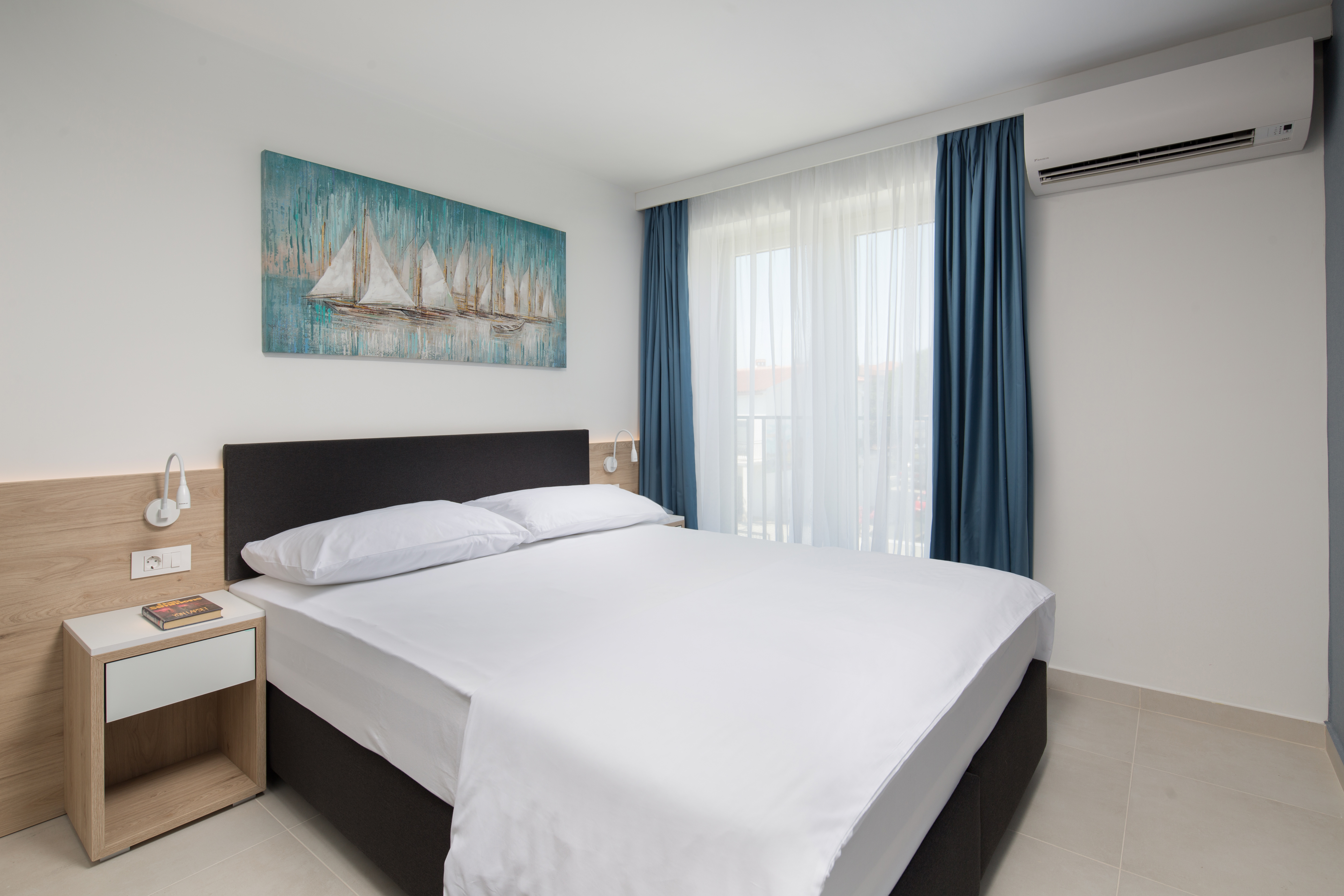 Apartment Capacity 6