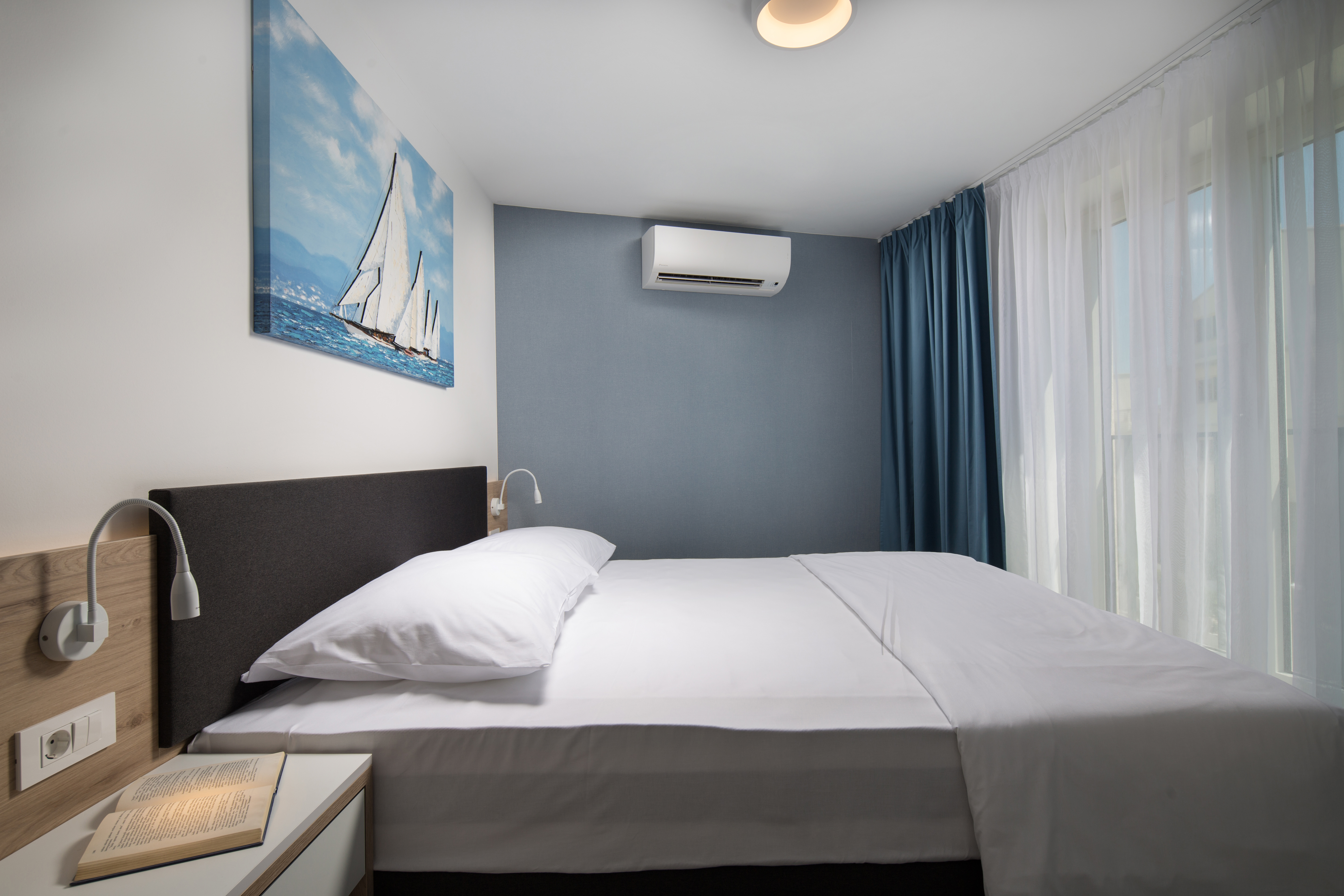 Apartment Capacity 4