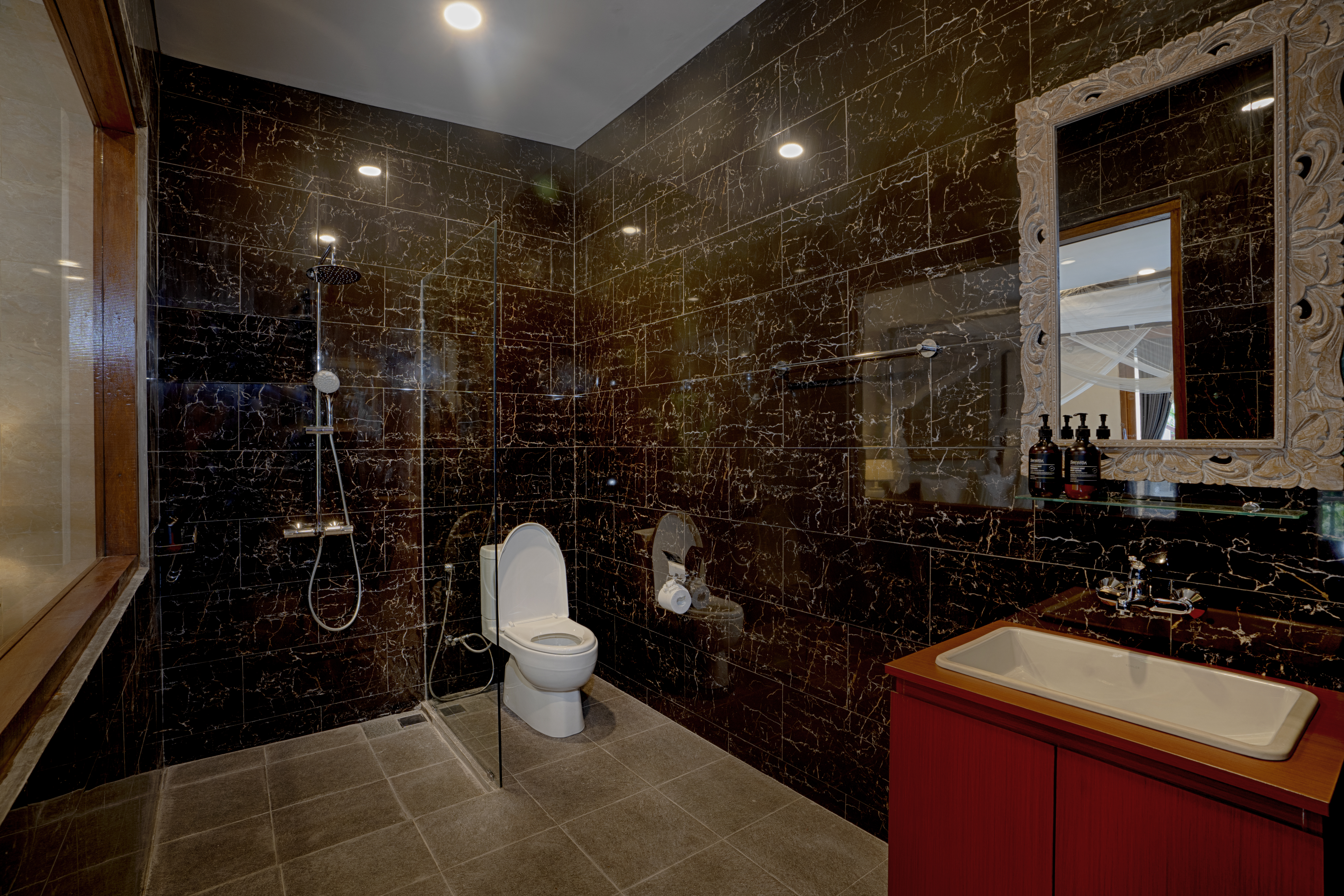 Double Deluxe One Bed