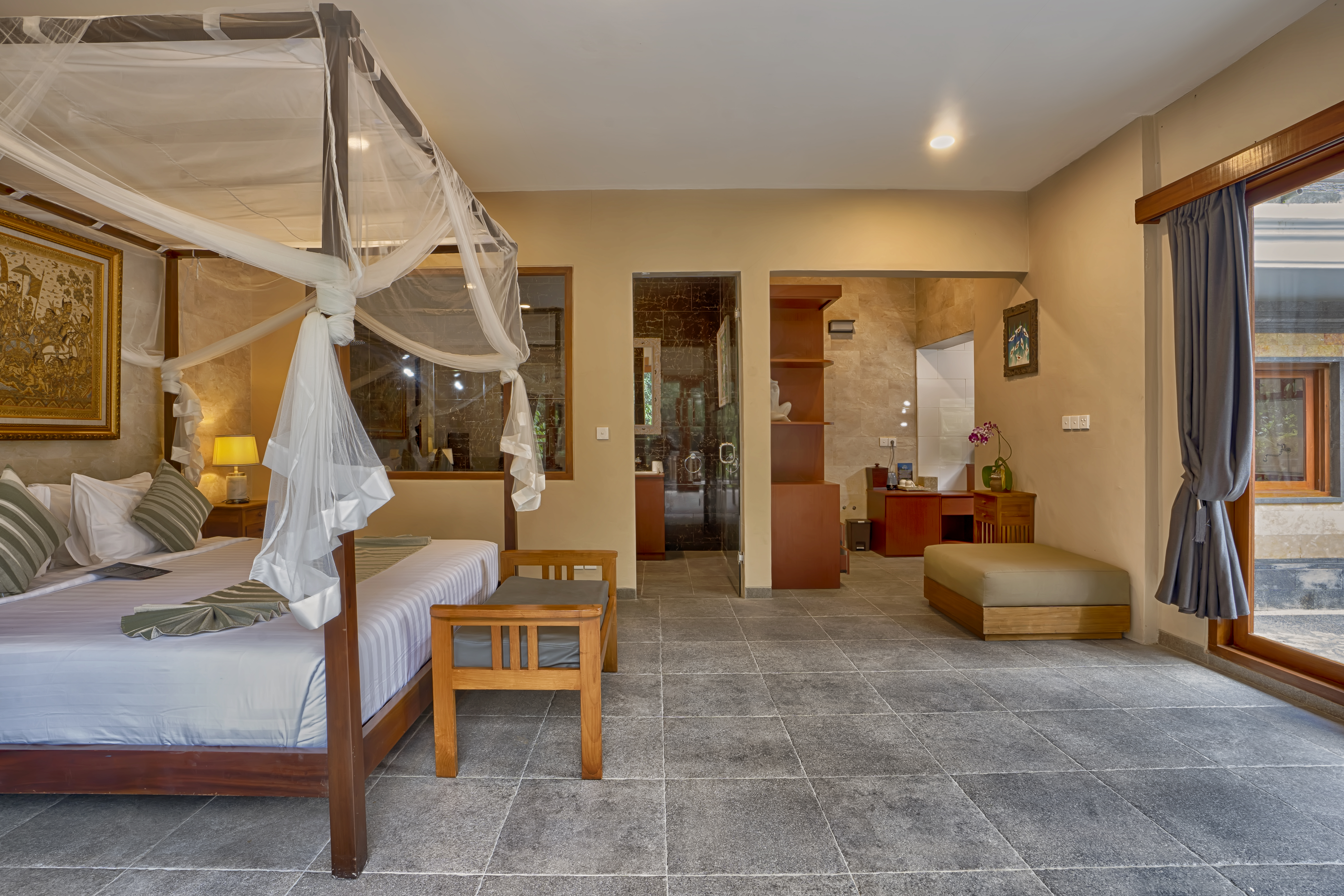 Double Deluxe One Bed