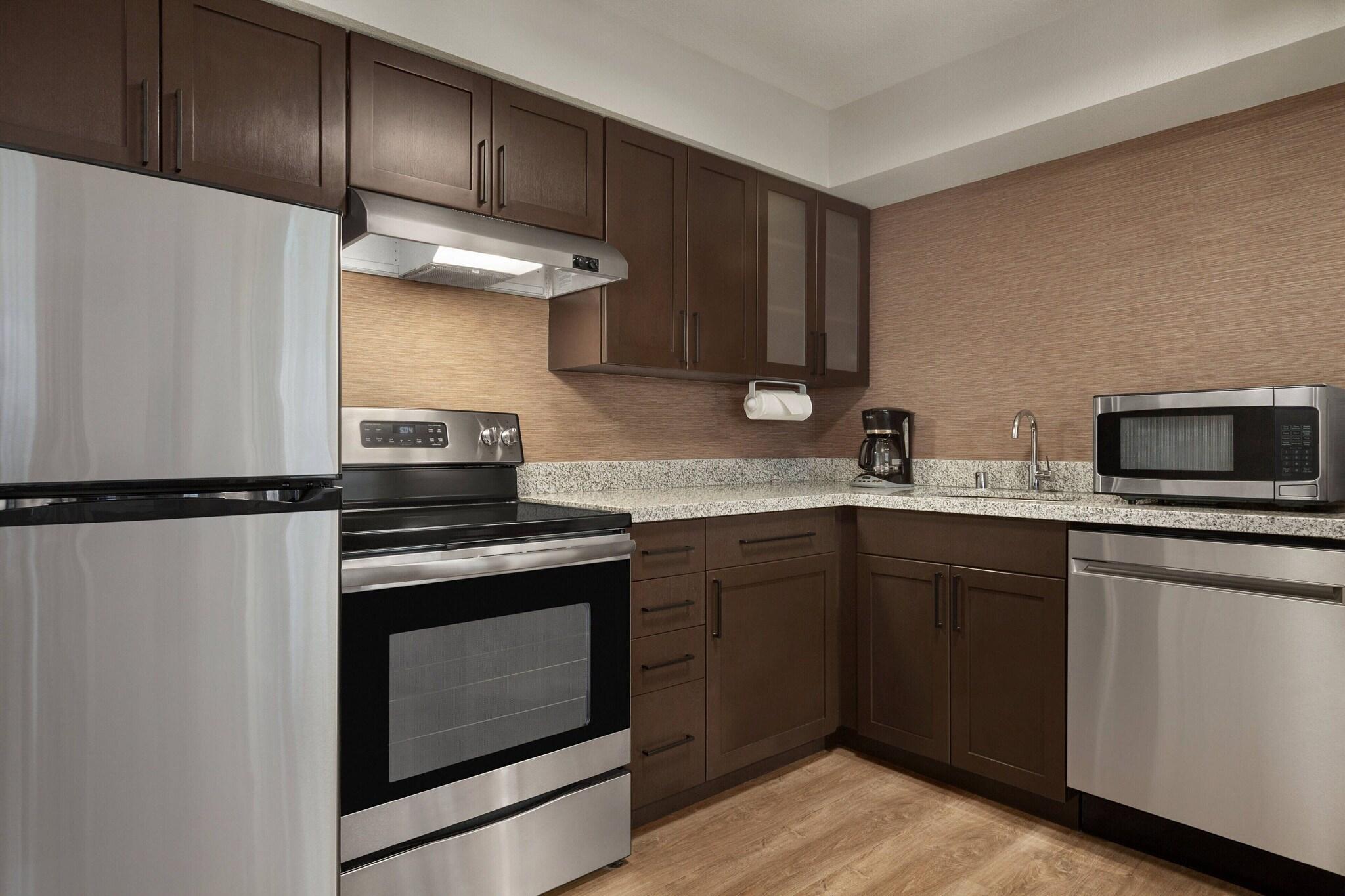 Studio Queen Size Bed