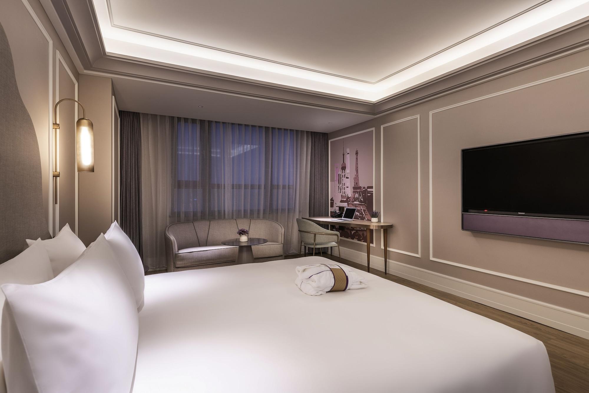 Double King Size Bed