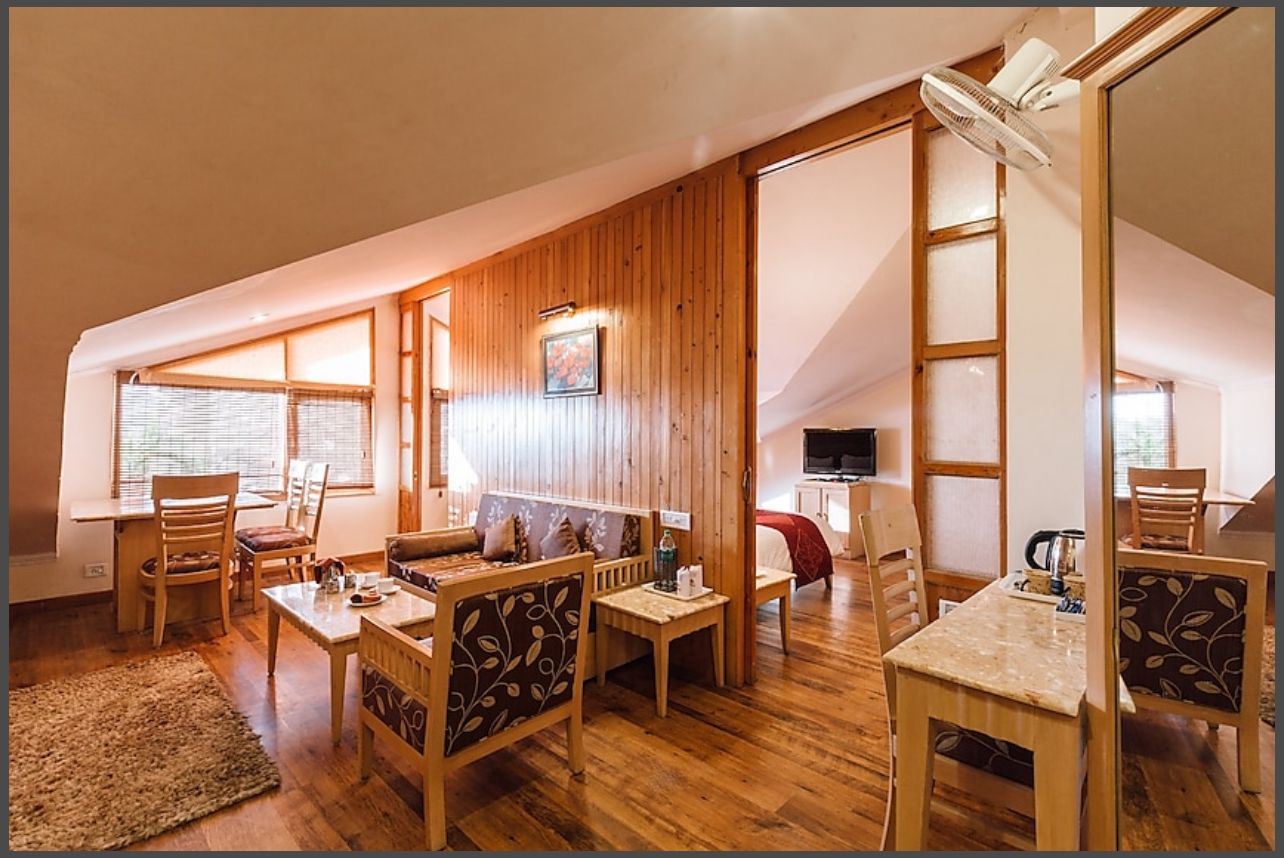 Family Room Capacity 4