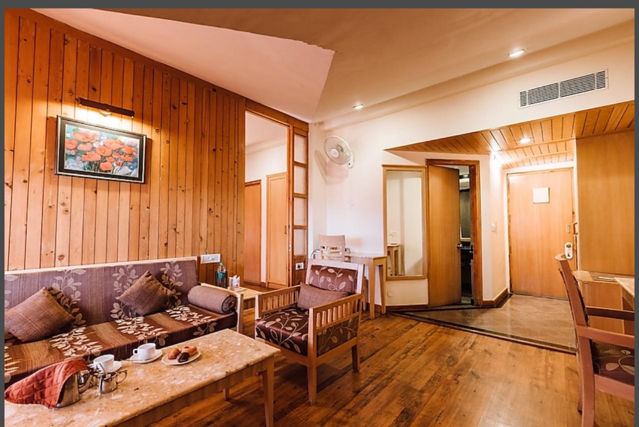 Family Room Capacity 4