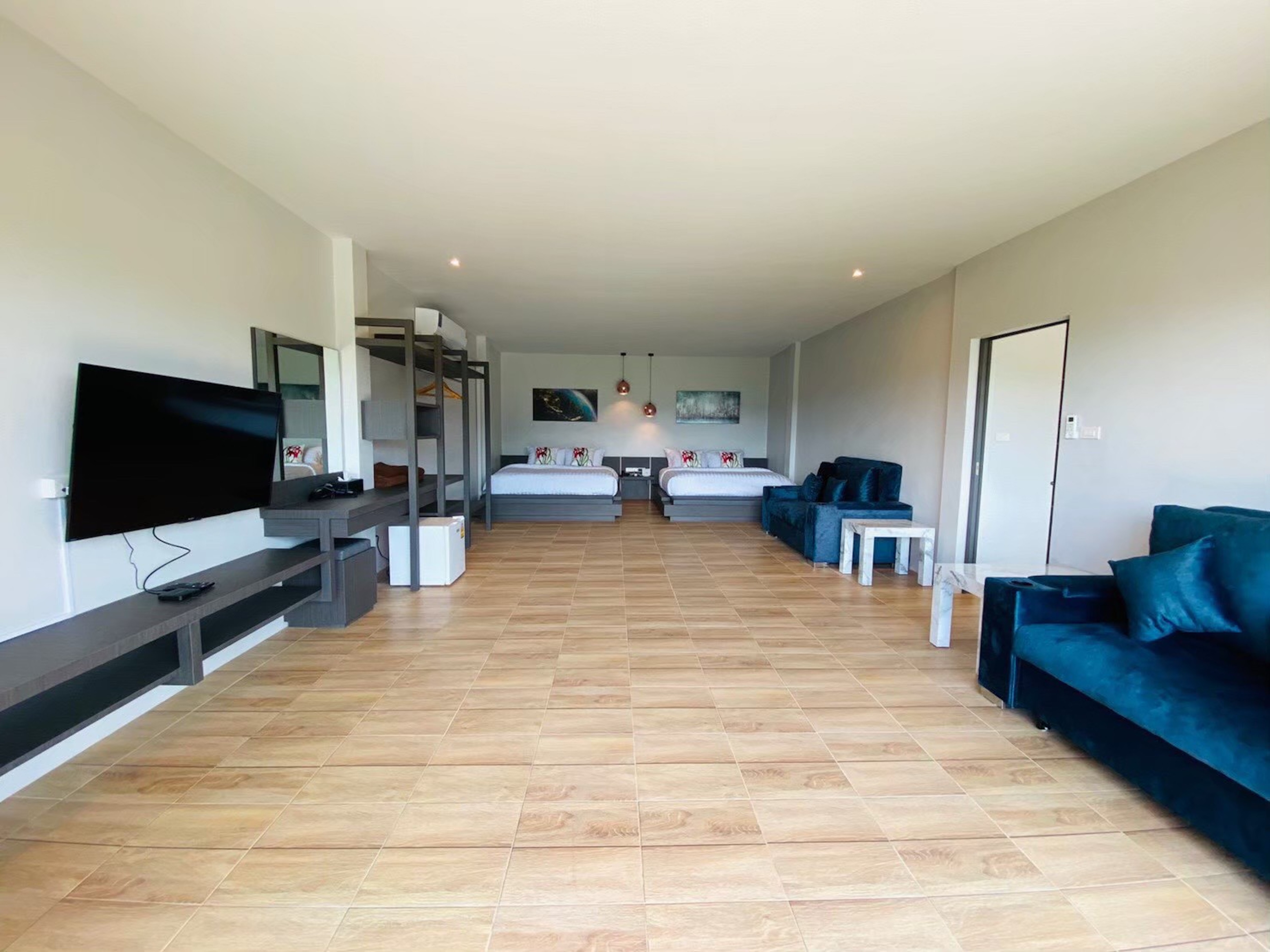 Family Room Mountain View