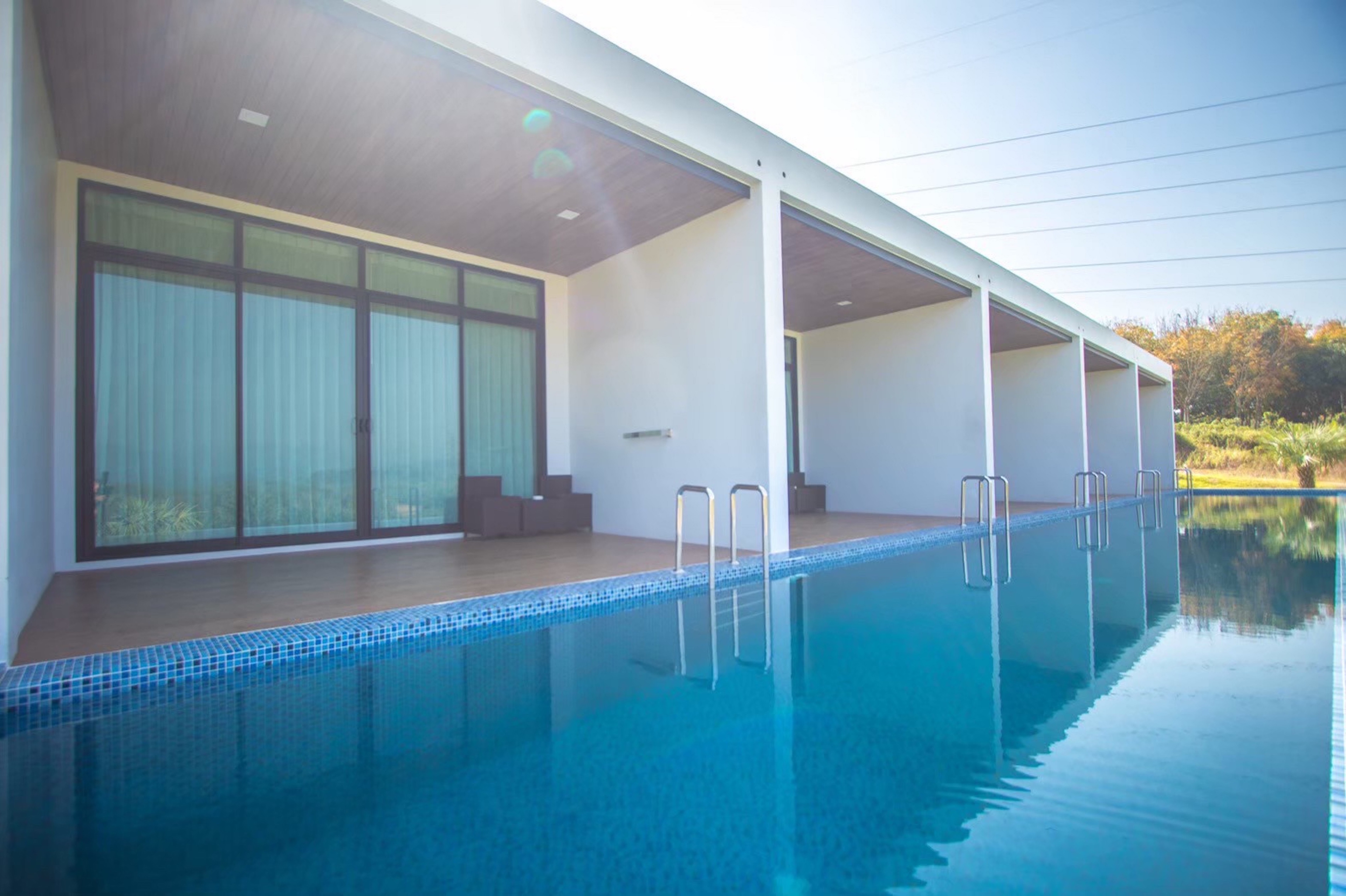 Double Deluxe Pool View