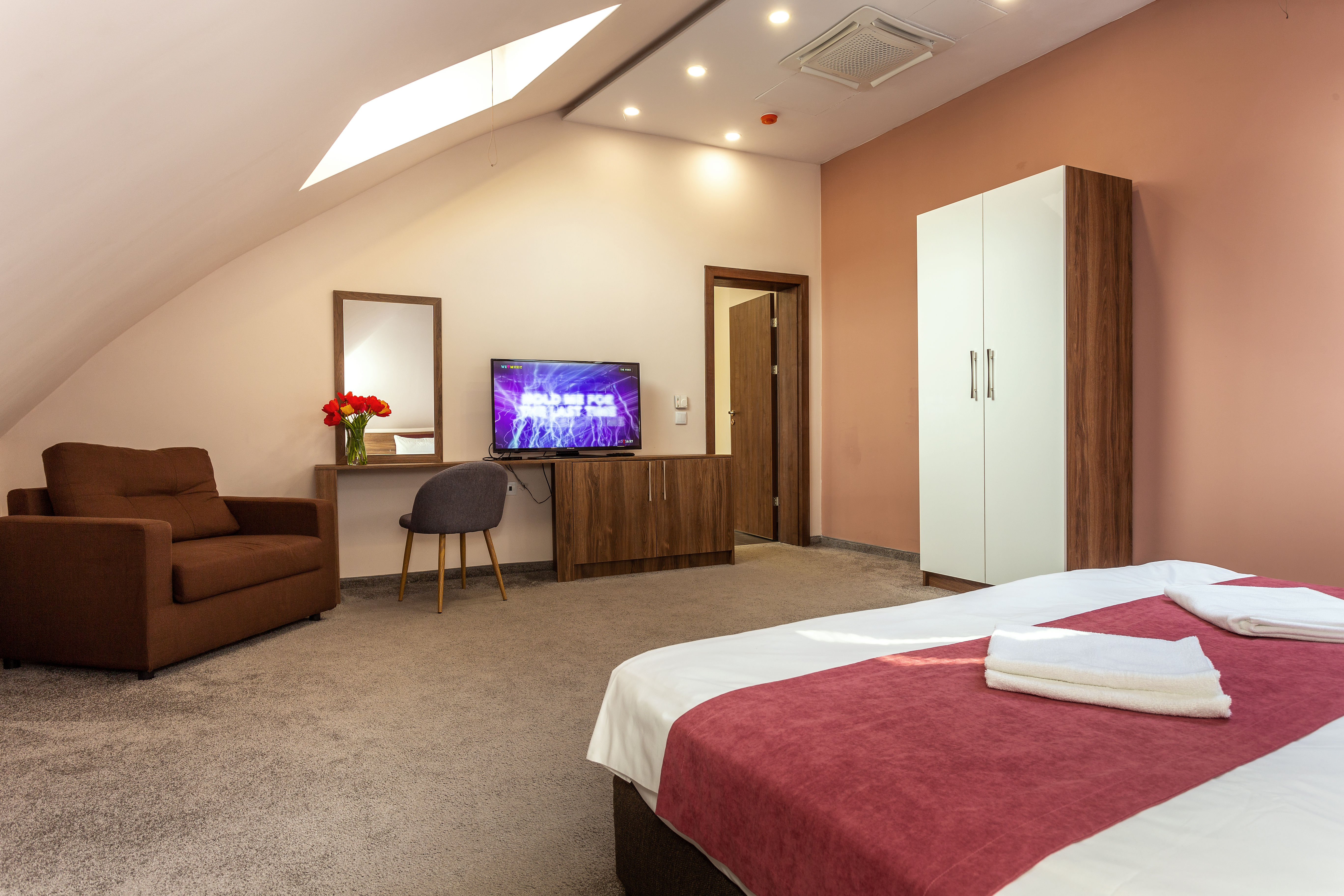 Family Room Deluxe Two Bedroom