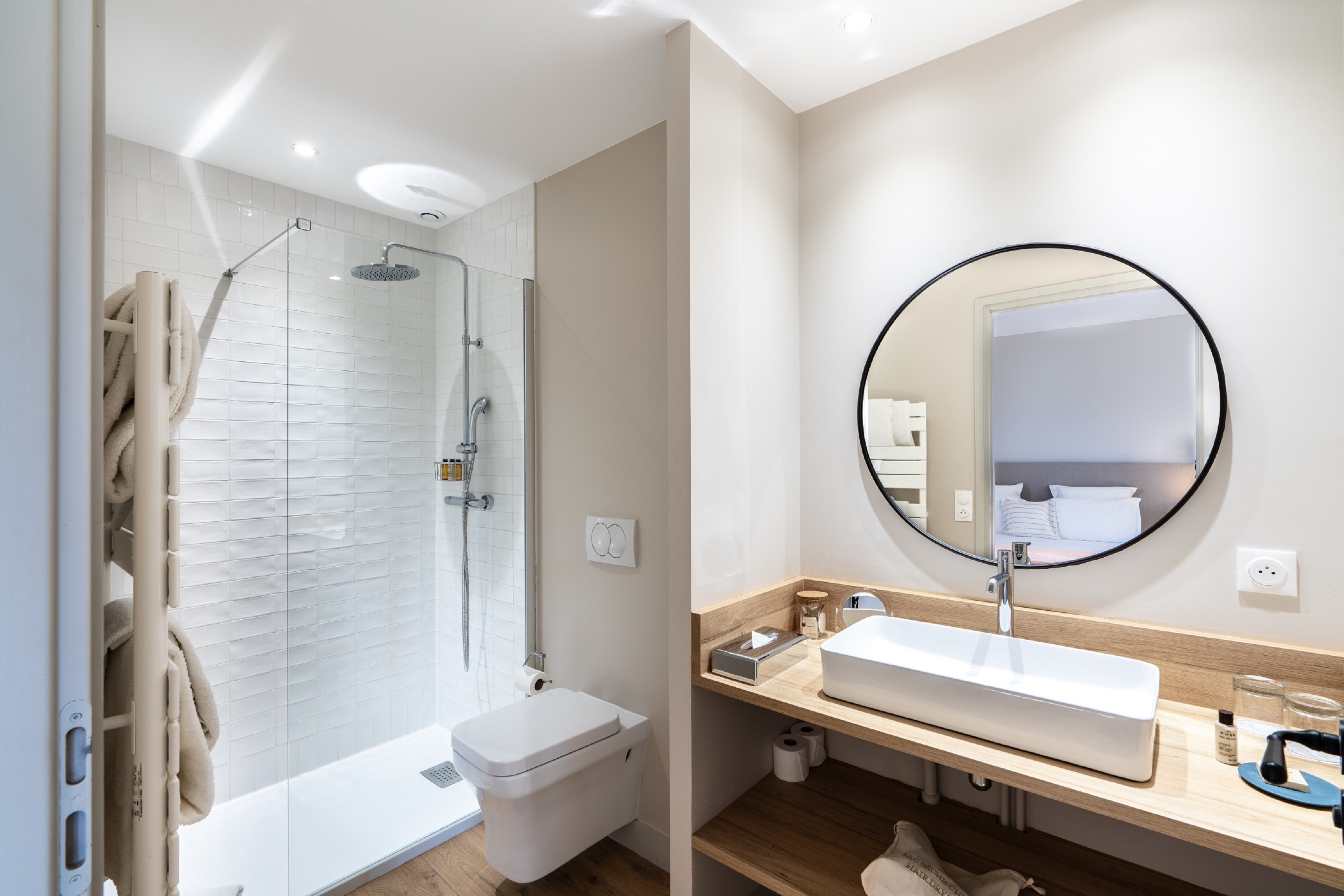 House Deluxe Capacity 4