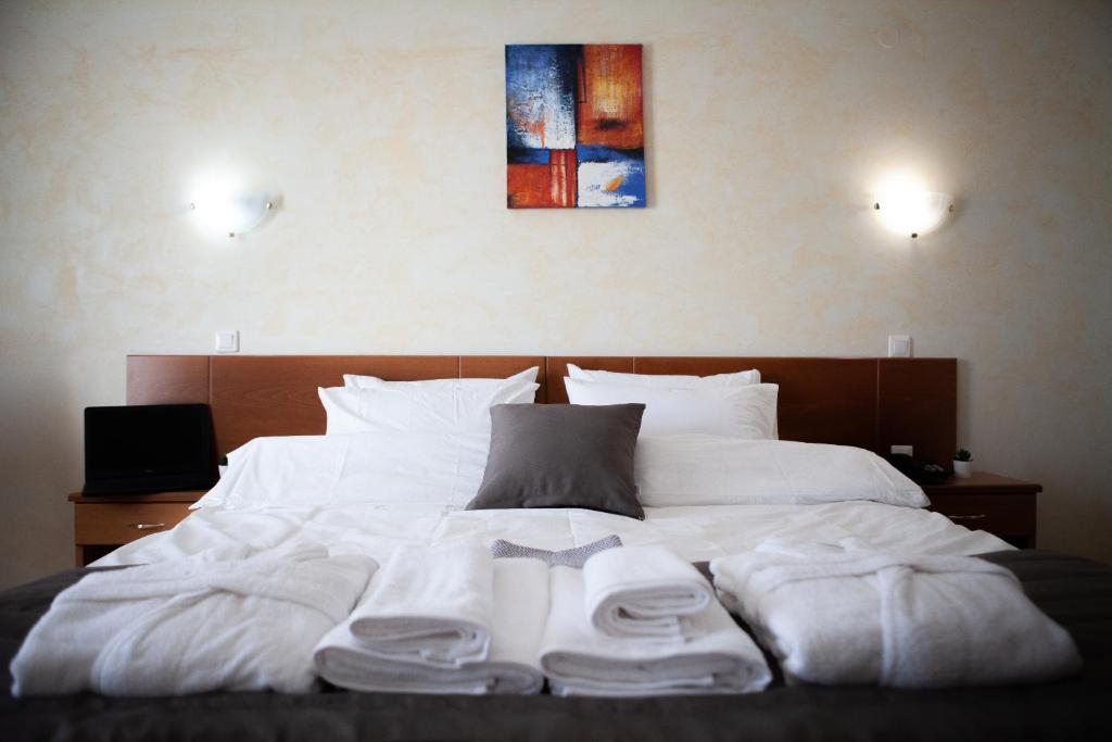 Double or Twin Deluxe