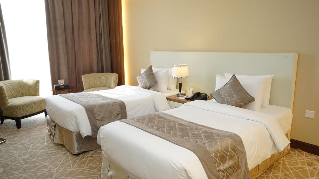 Double or Twin Deluxe King Bed