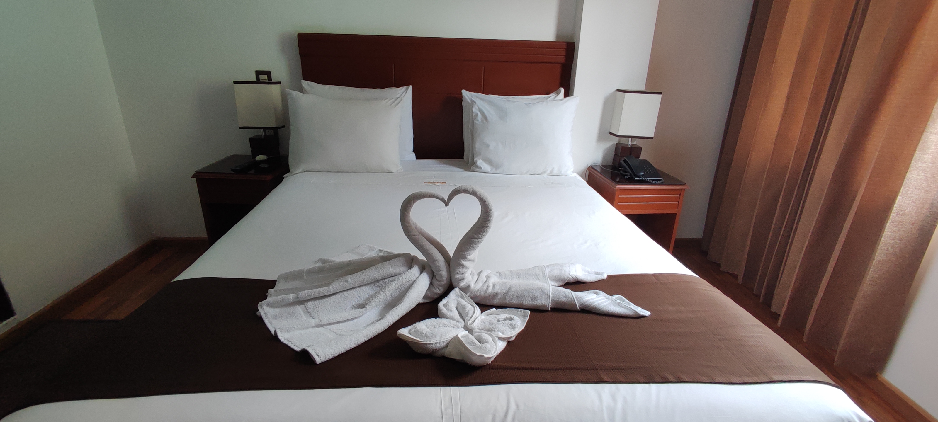 Double Queen Size Bed