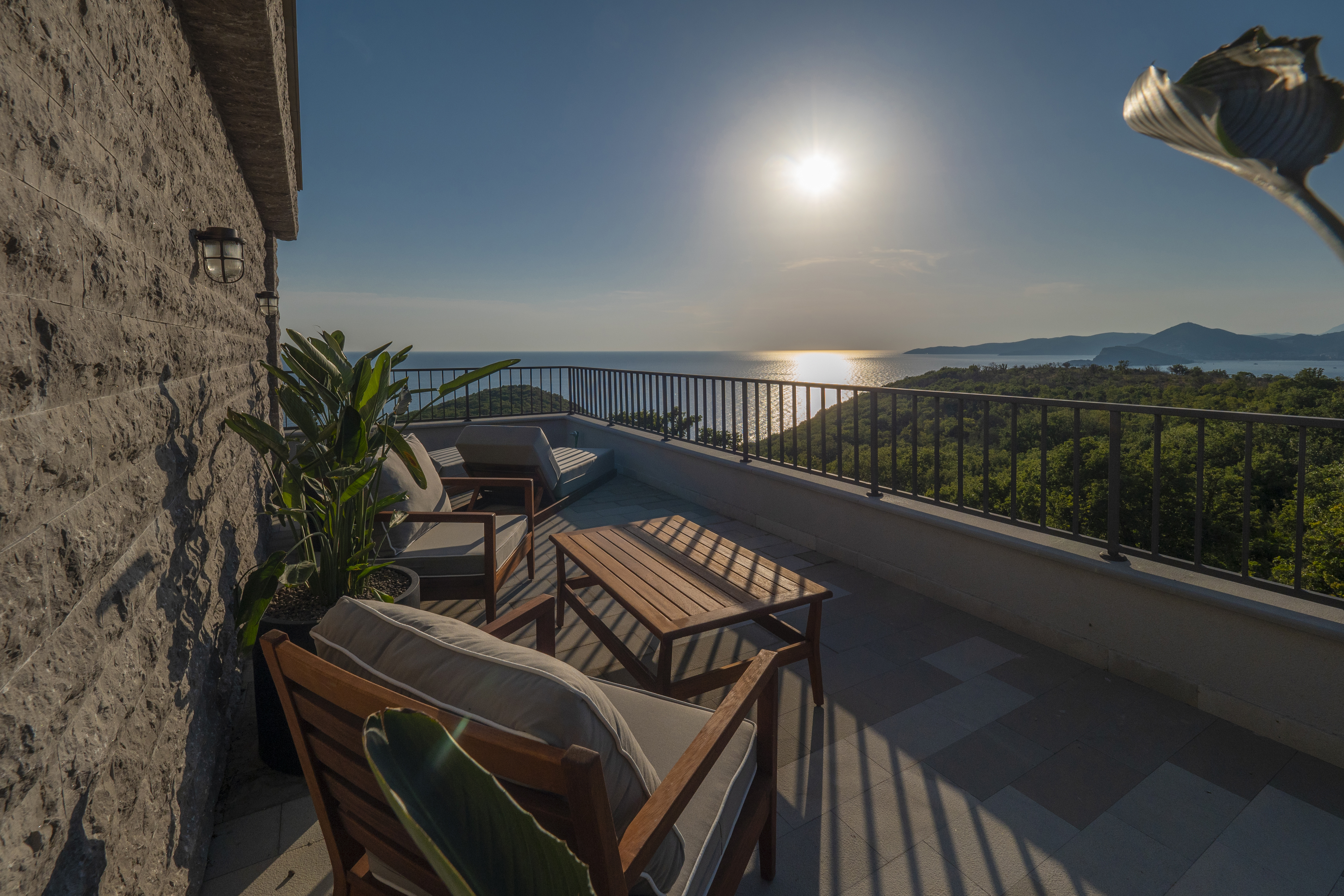 Room Connecting Room